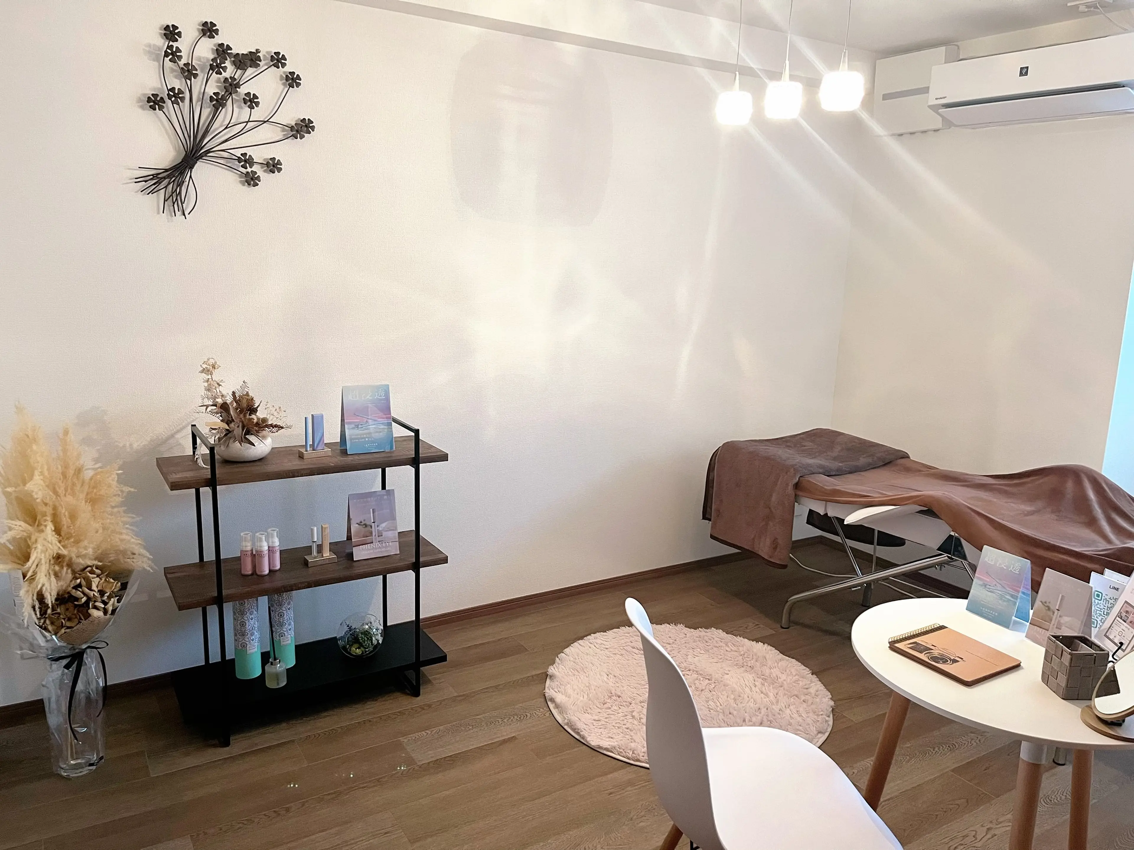 Raviur eye'sの内観・外観1