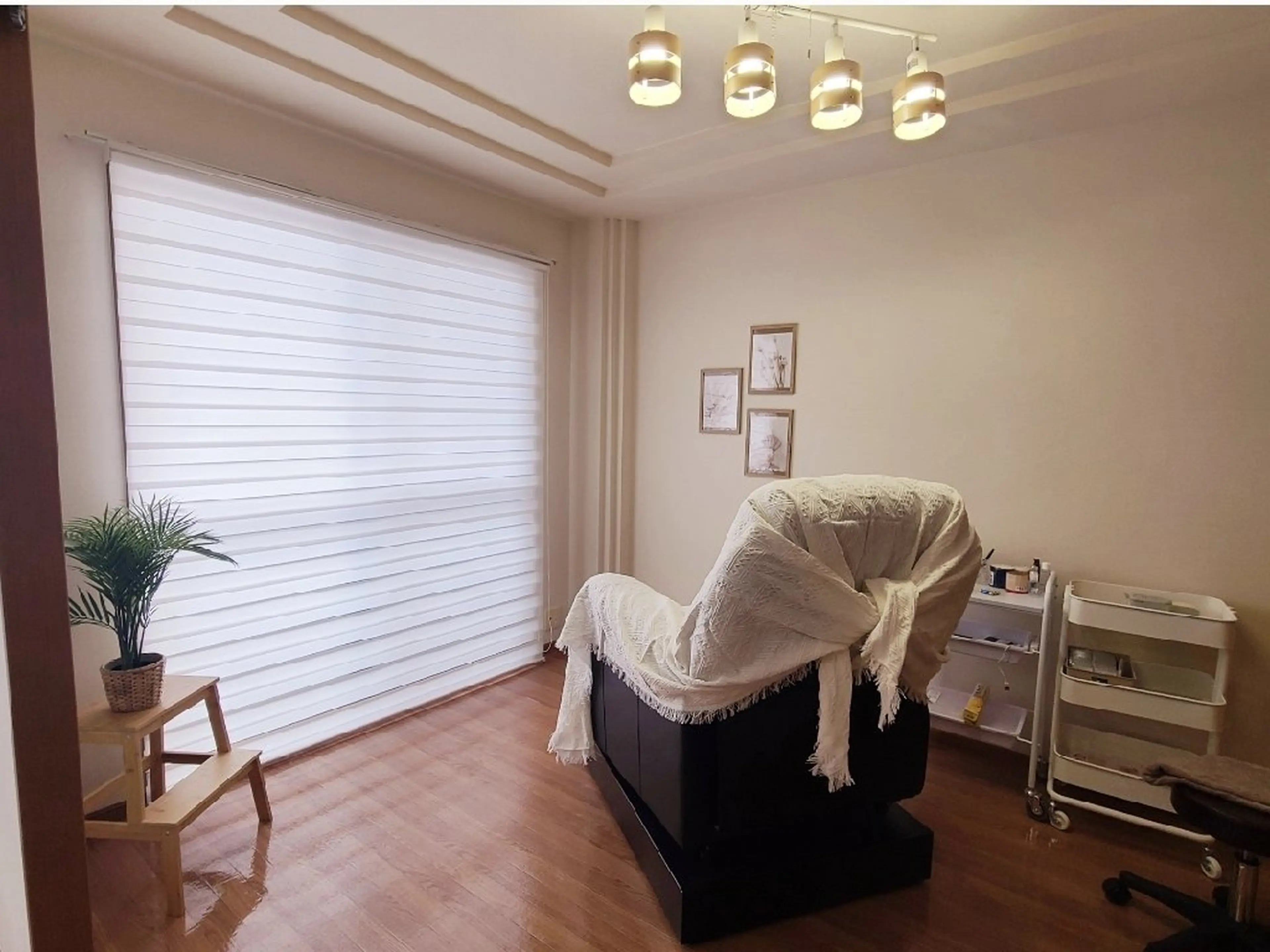 lash & brow Lyckaの内観・外観2