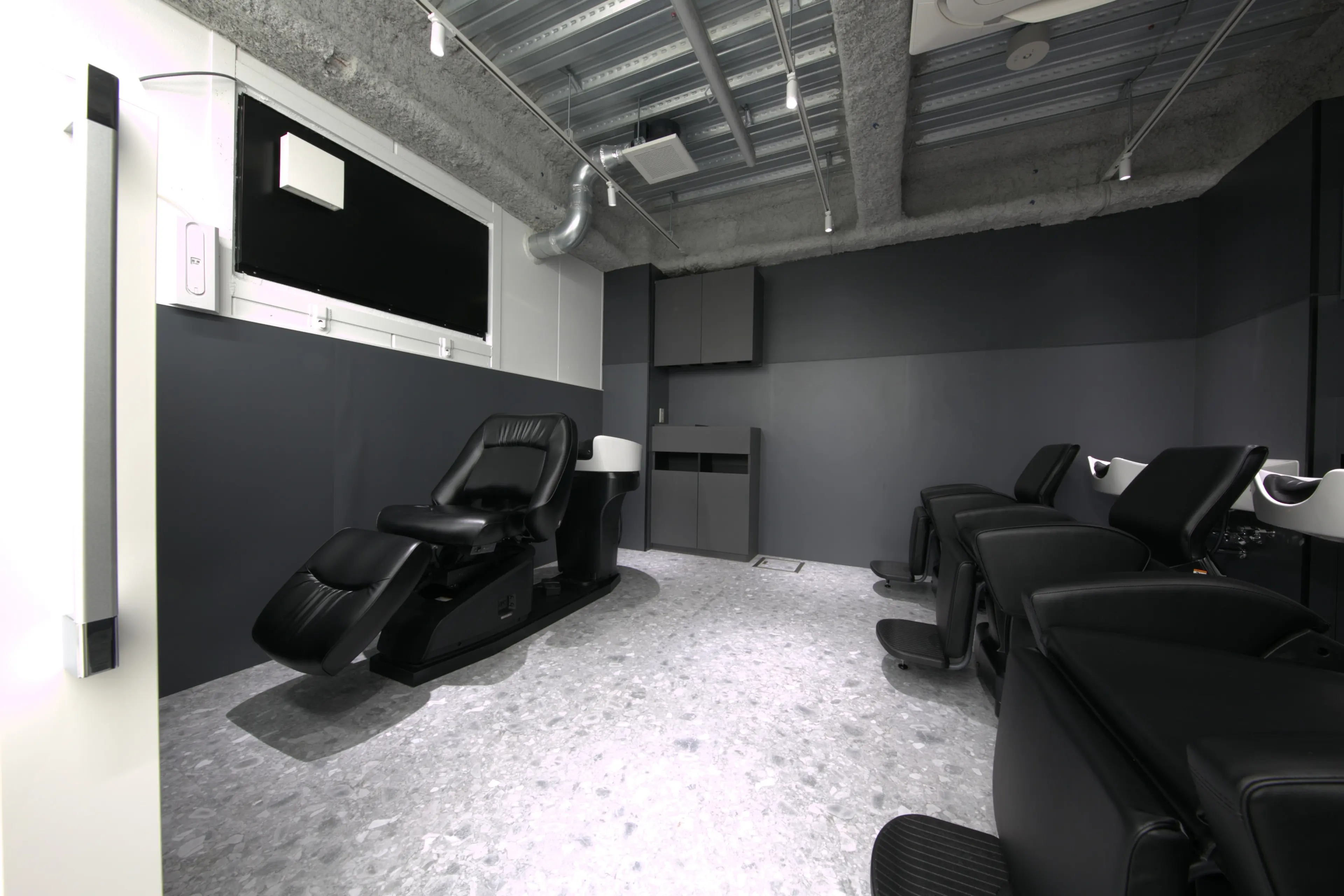 Loe（ロエ）元町店の内観・外観3