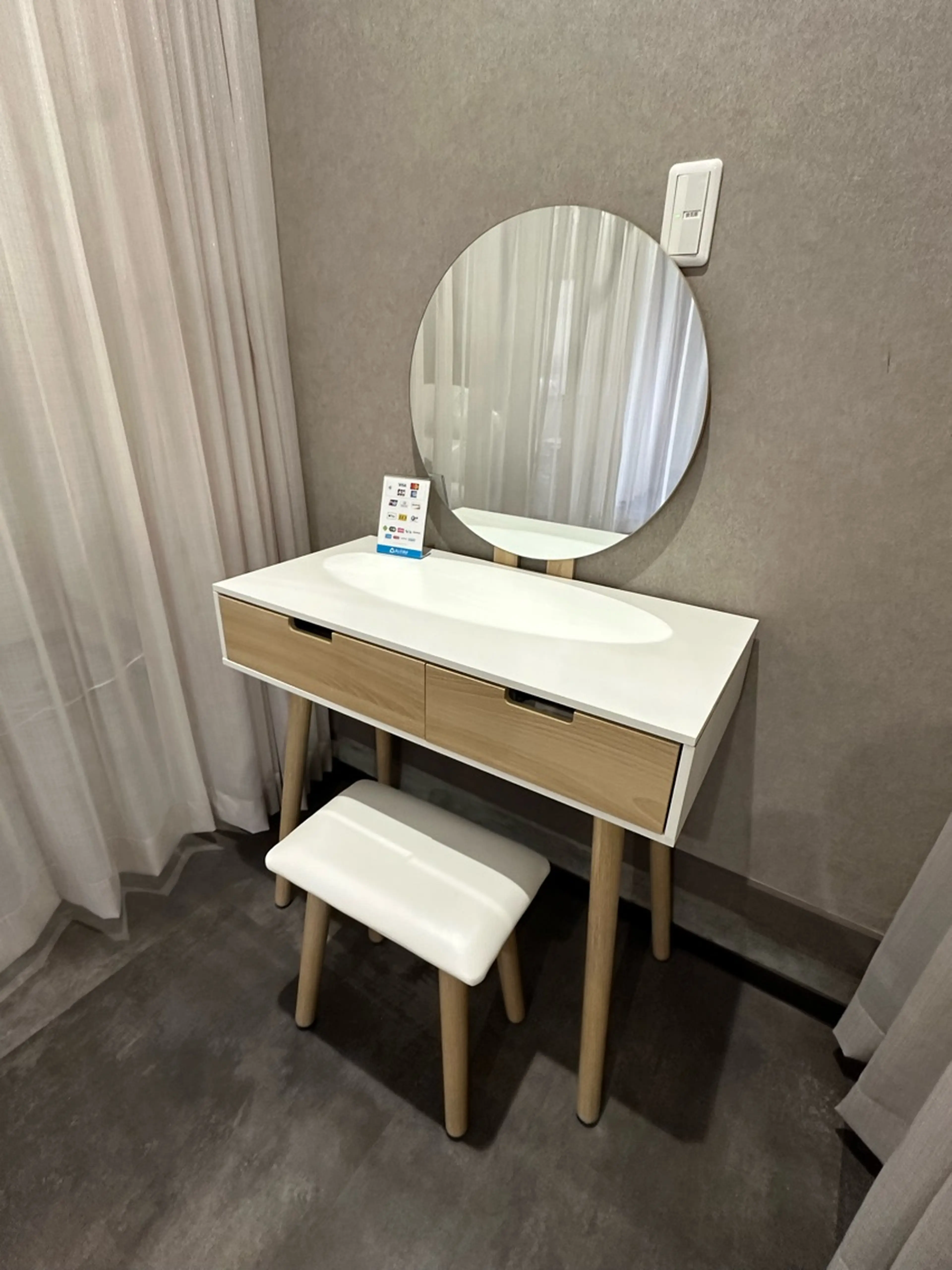 アイブロウサロン i′m宮崎店の内観・外観2