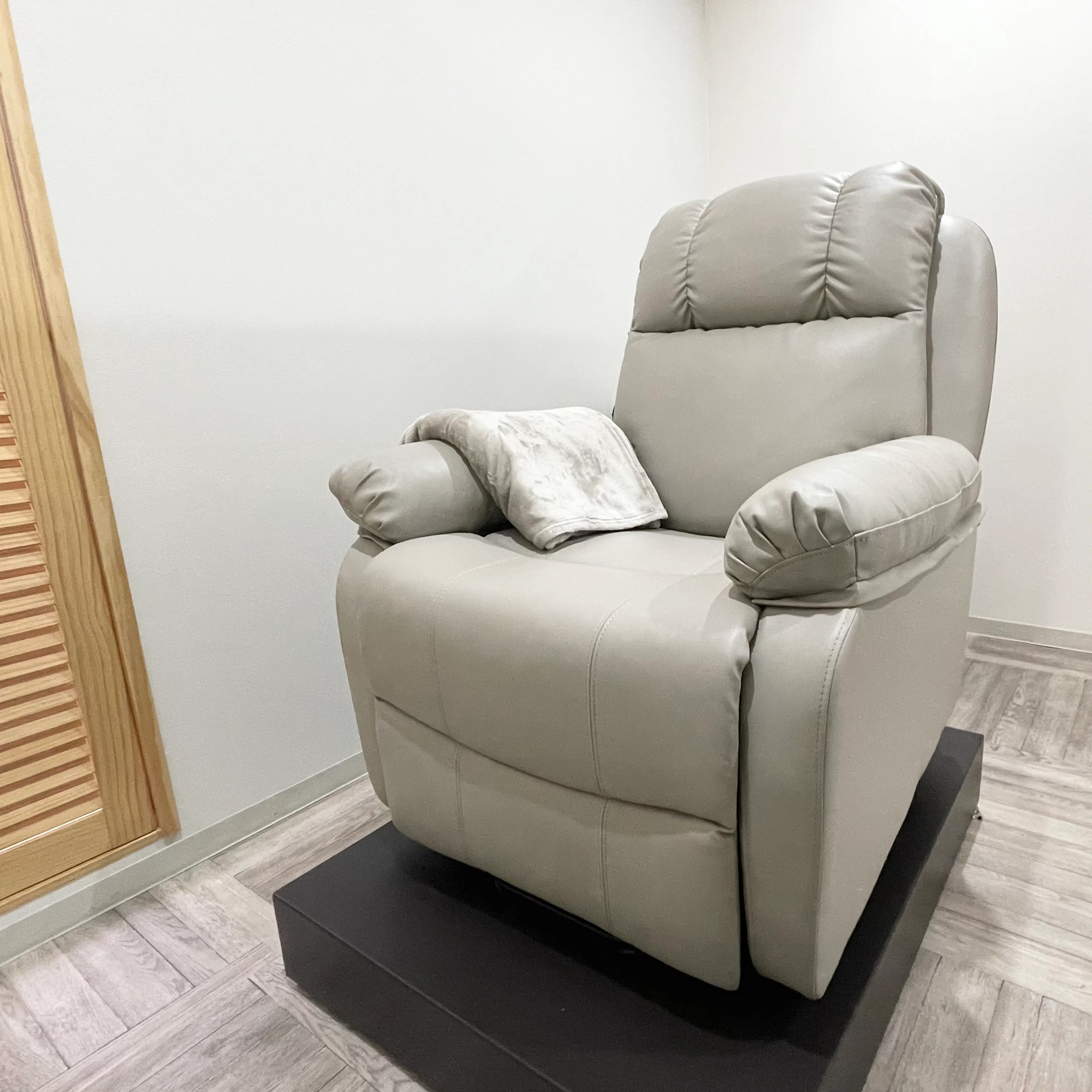 眉毛(アイブロウ)＆まつ毛パーマ専門店 Mavie【マヴィー】 千葉店の内観・外観3