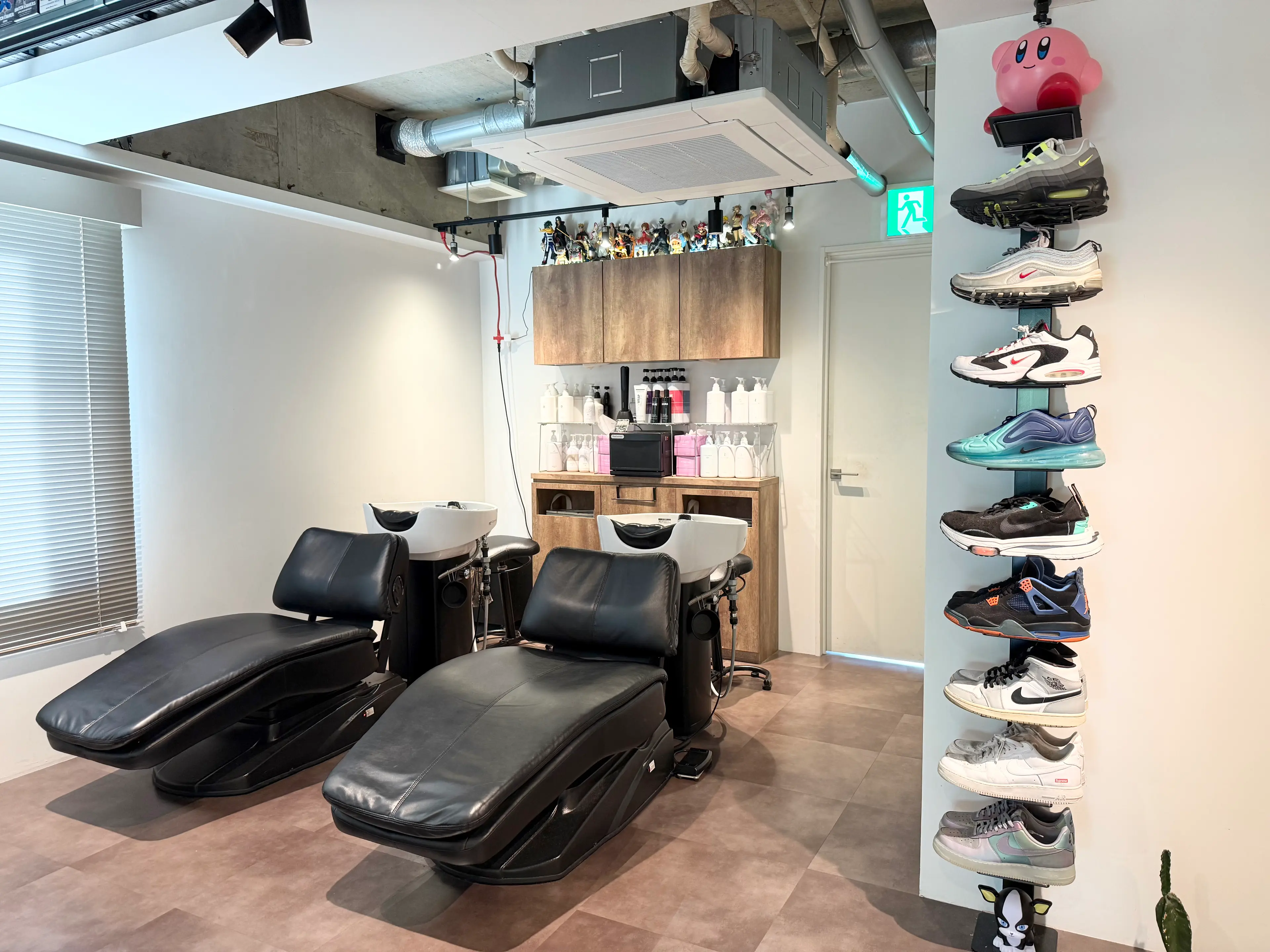 issの内観・外観3