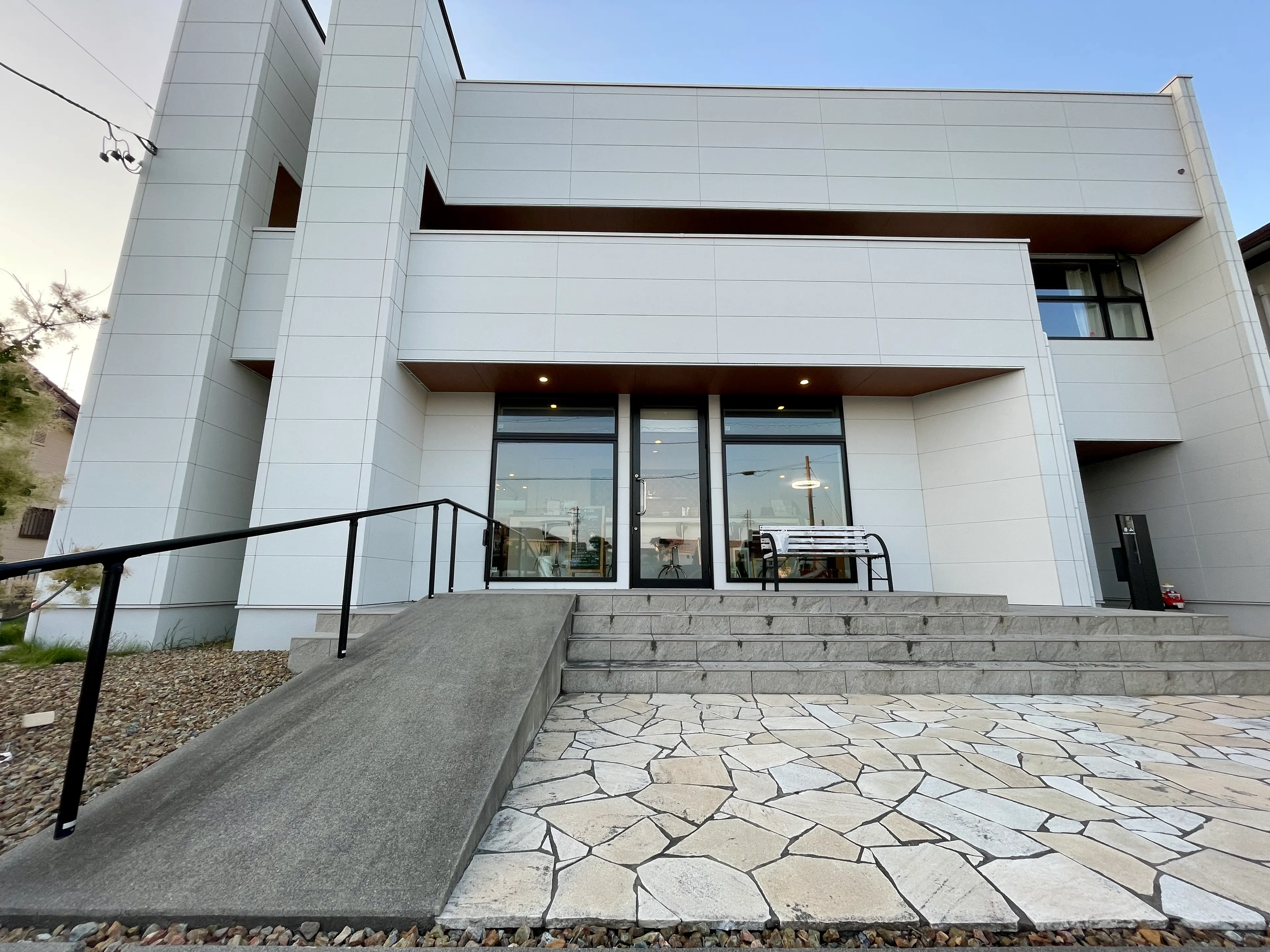 Legare【レガーレ】の内観・外観1