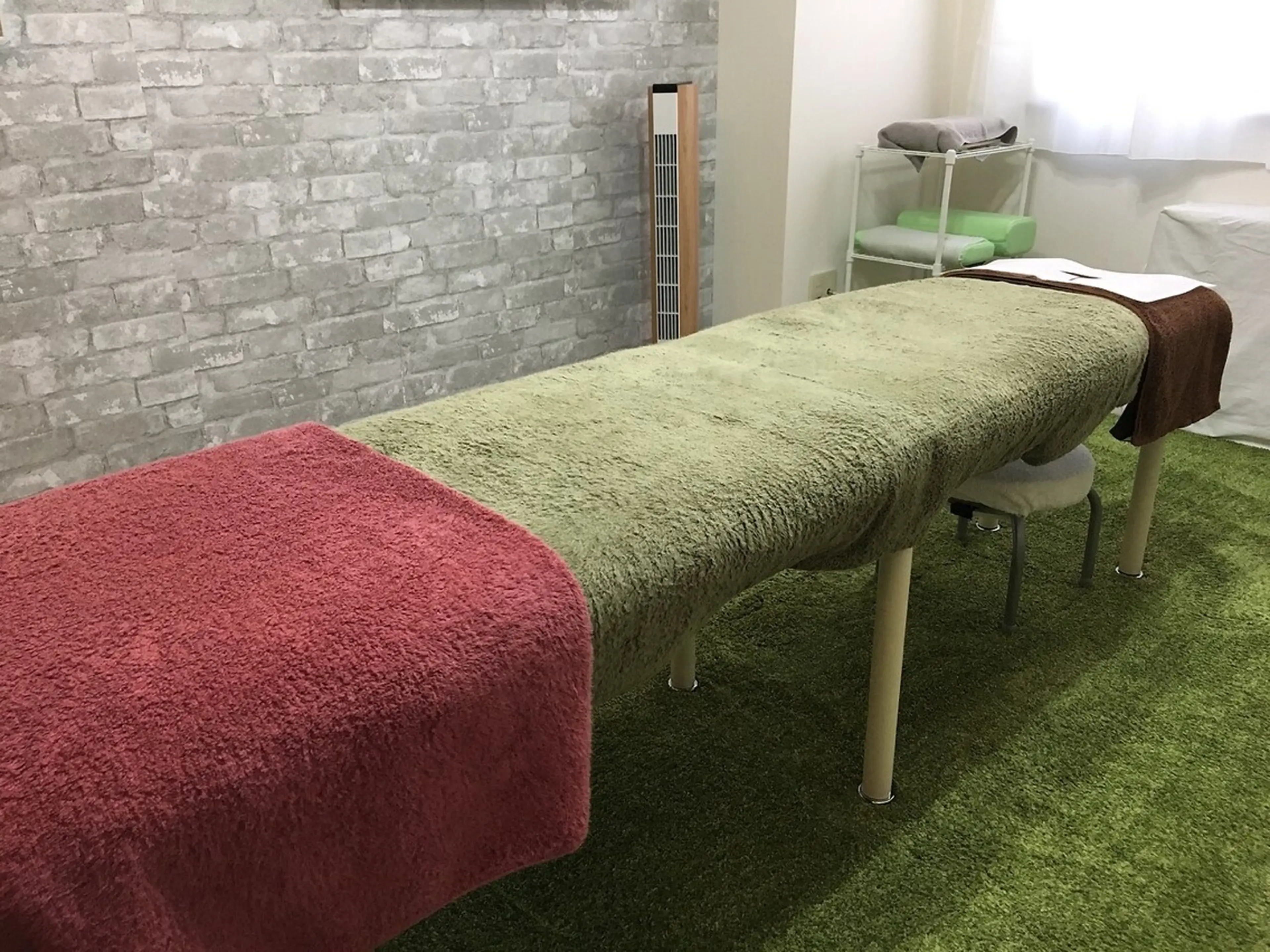 椎名亮  整体院の内観・外観2