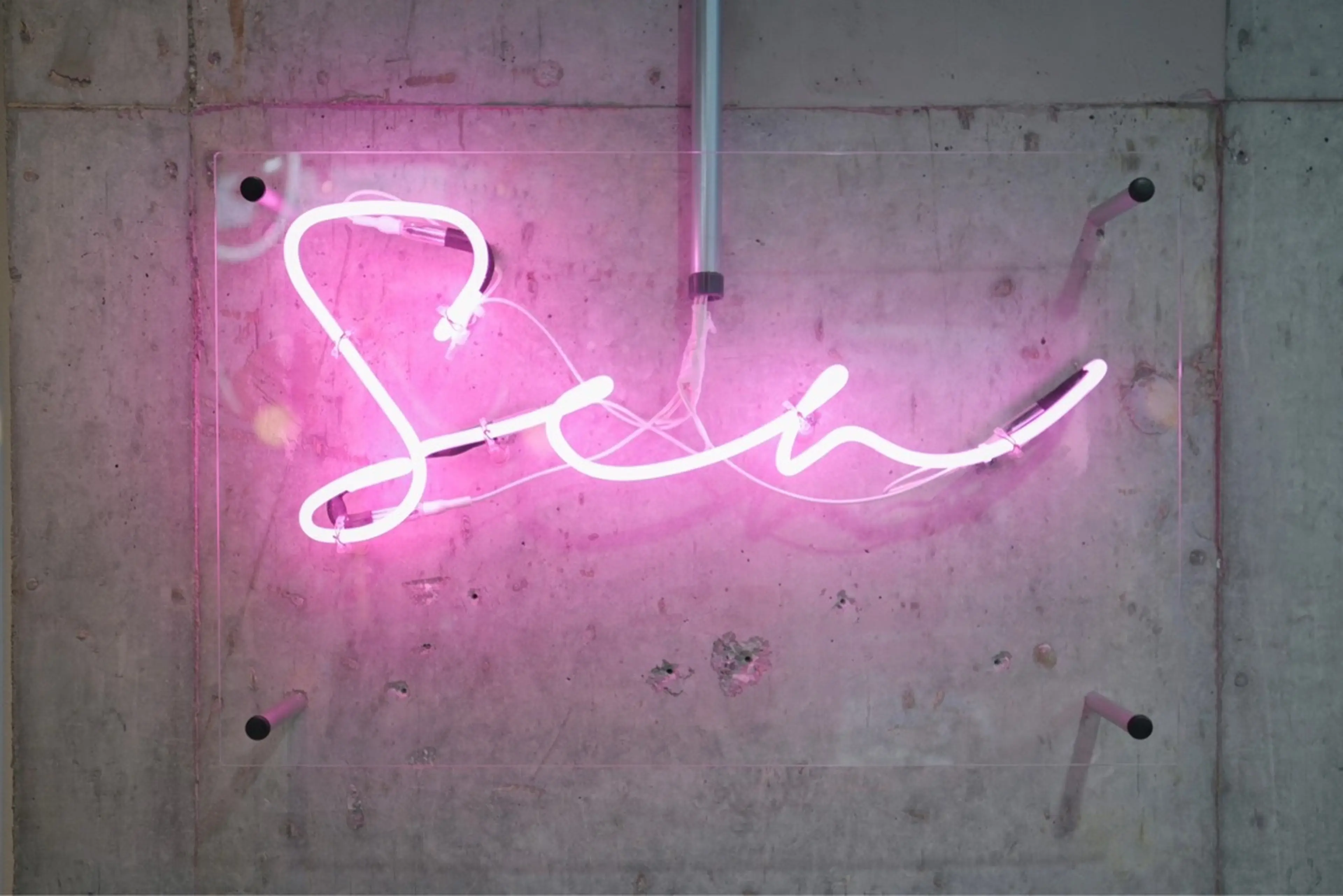 髪質改善サロン Sea shinjuku 新宿南口【シー　シンジュク】の内観・外観1