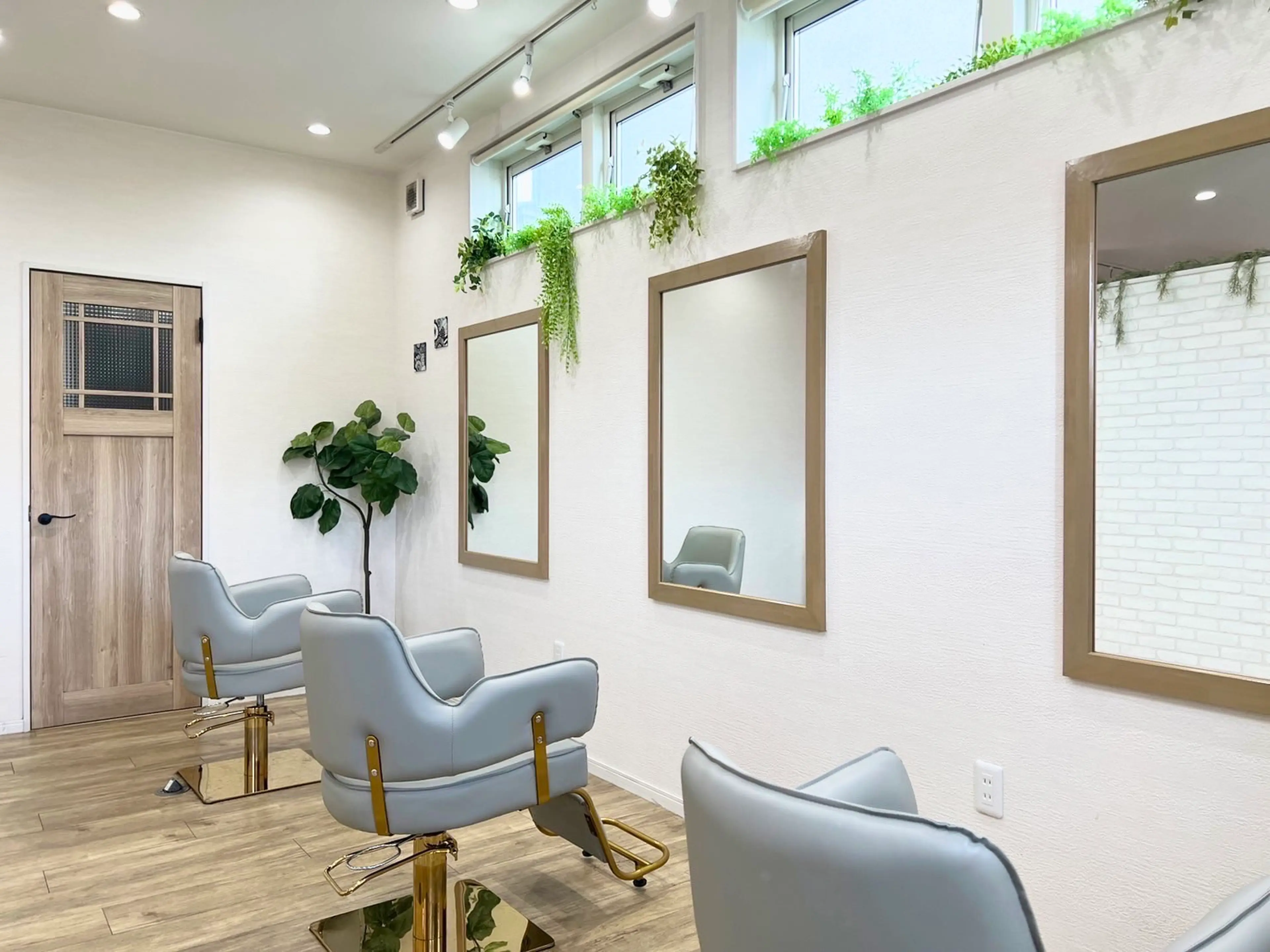 ラディアントの内観・外観2