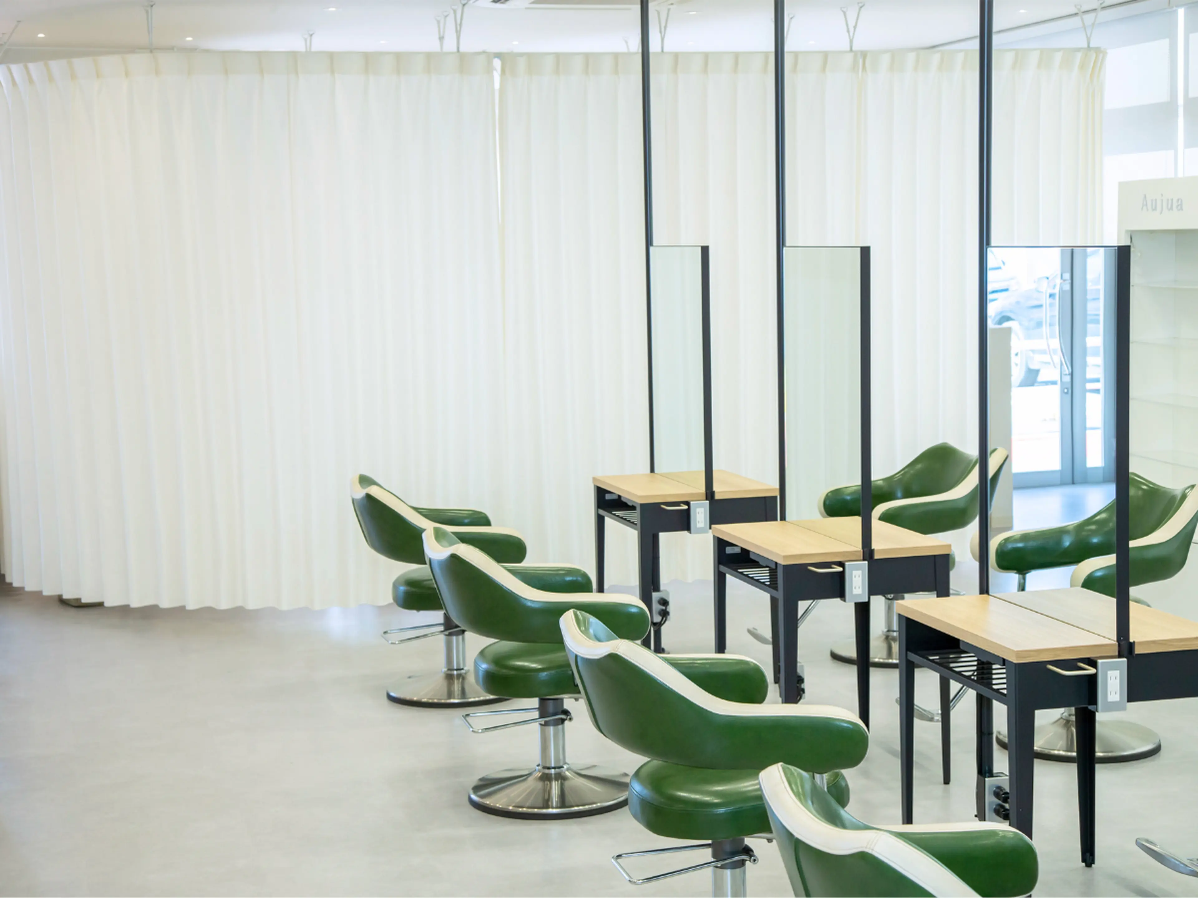 PROGRESS たつのこまち龍ケ崎モール店　【プログレス】の内観・外観2