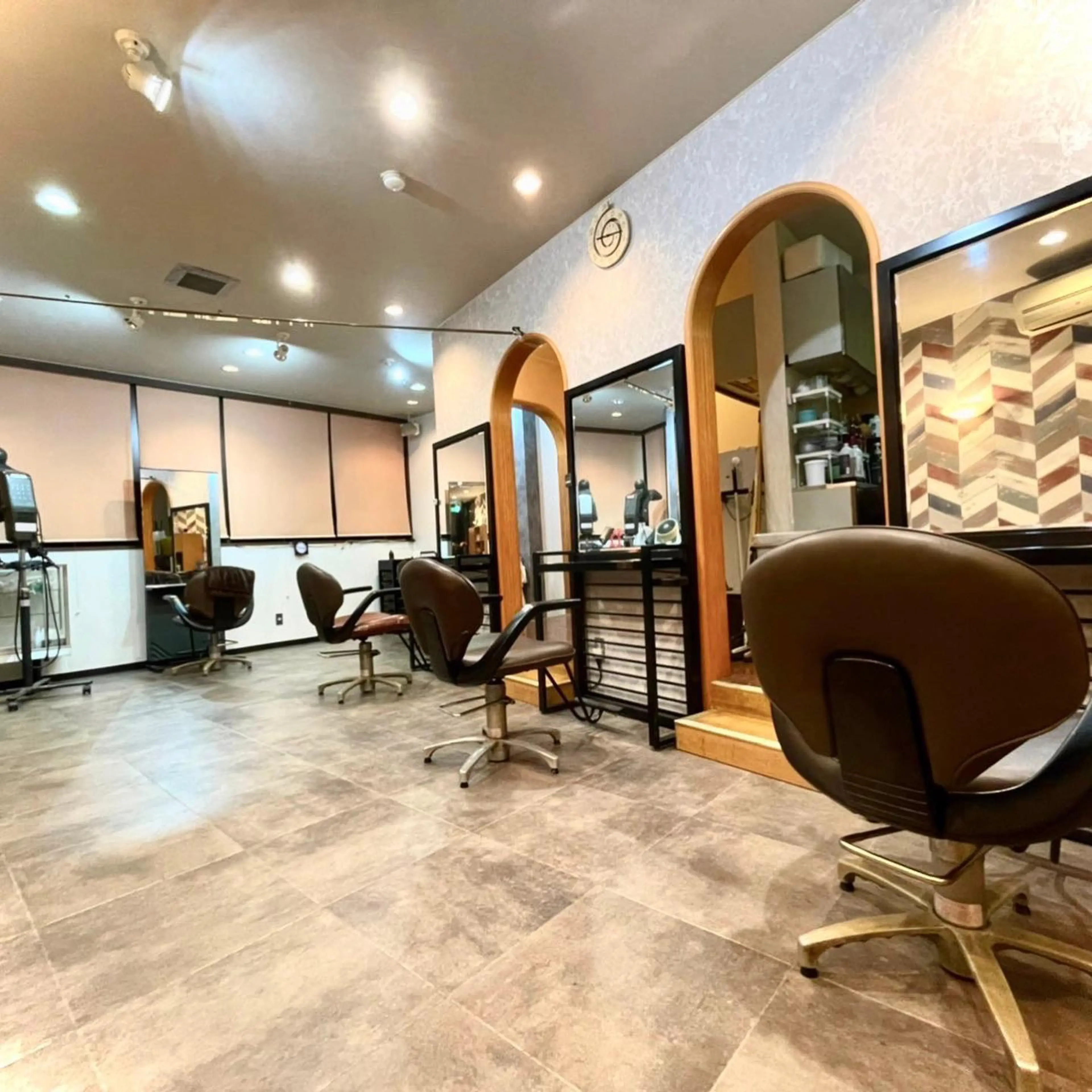 avantiの内観・外観1