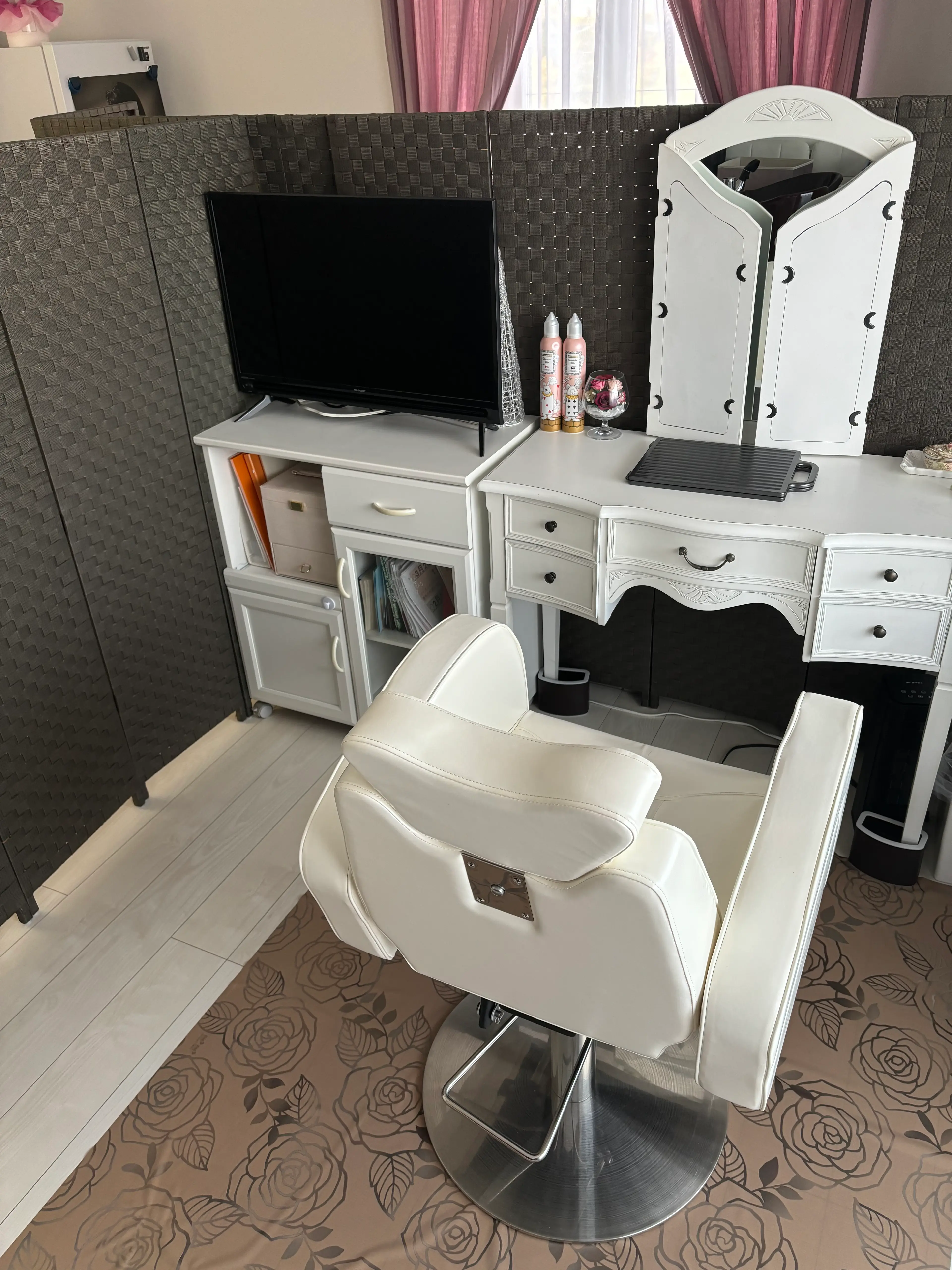 Beauty Salon  Roseの内観・外観2