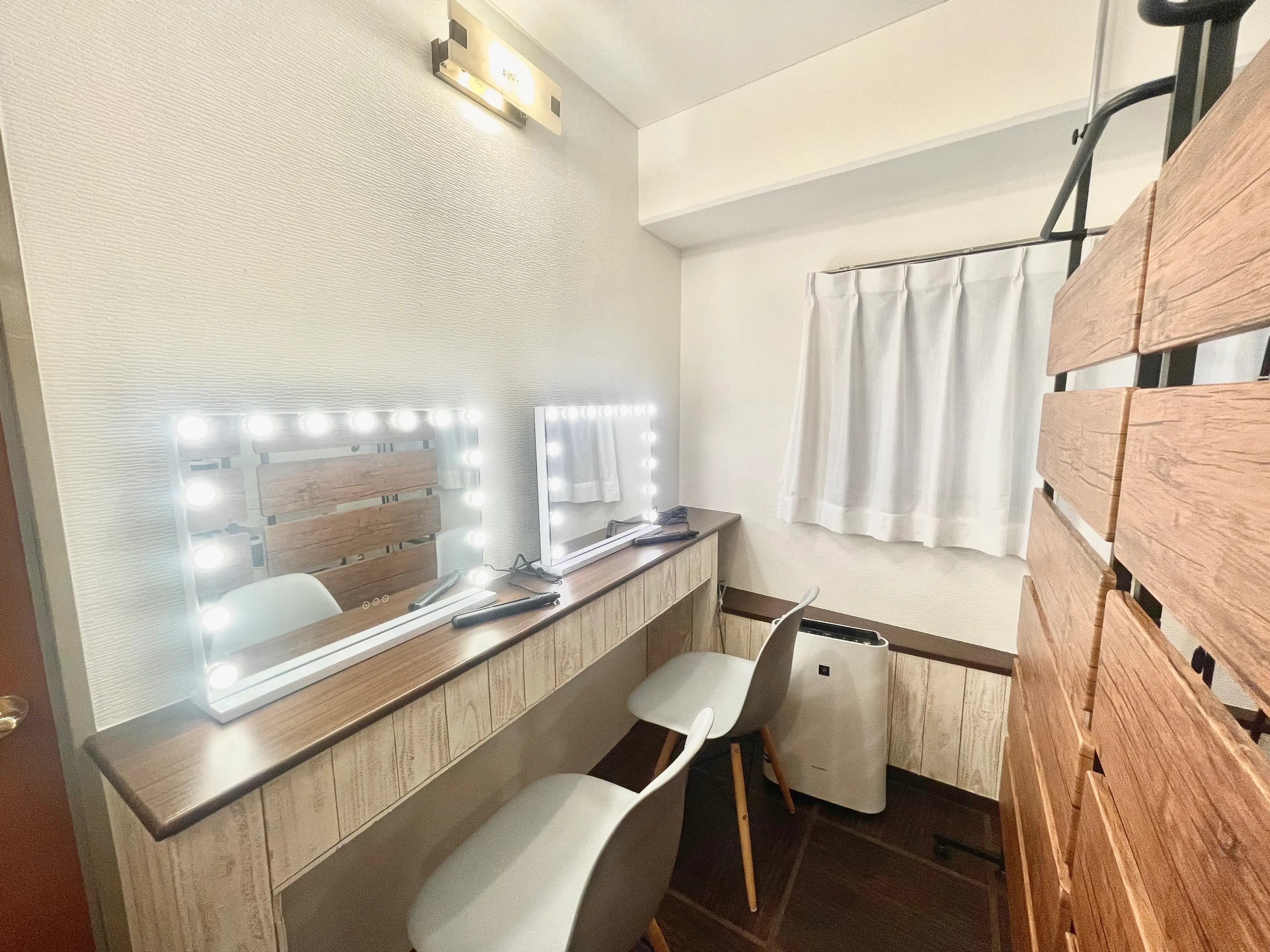 lanNe eyebrow&eyelash Studio 池袋西口店の内観・外観2