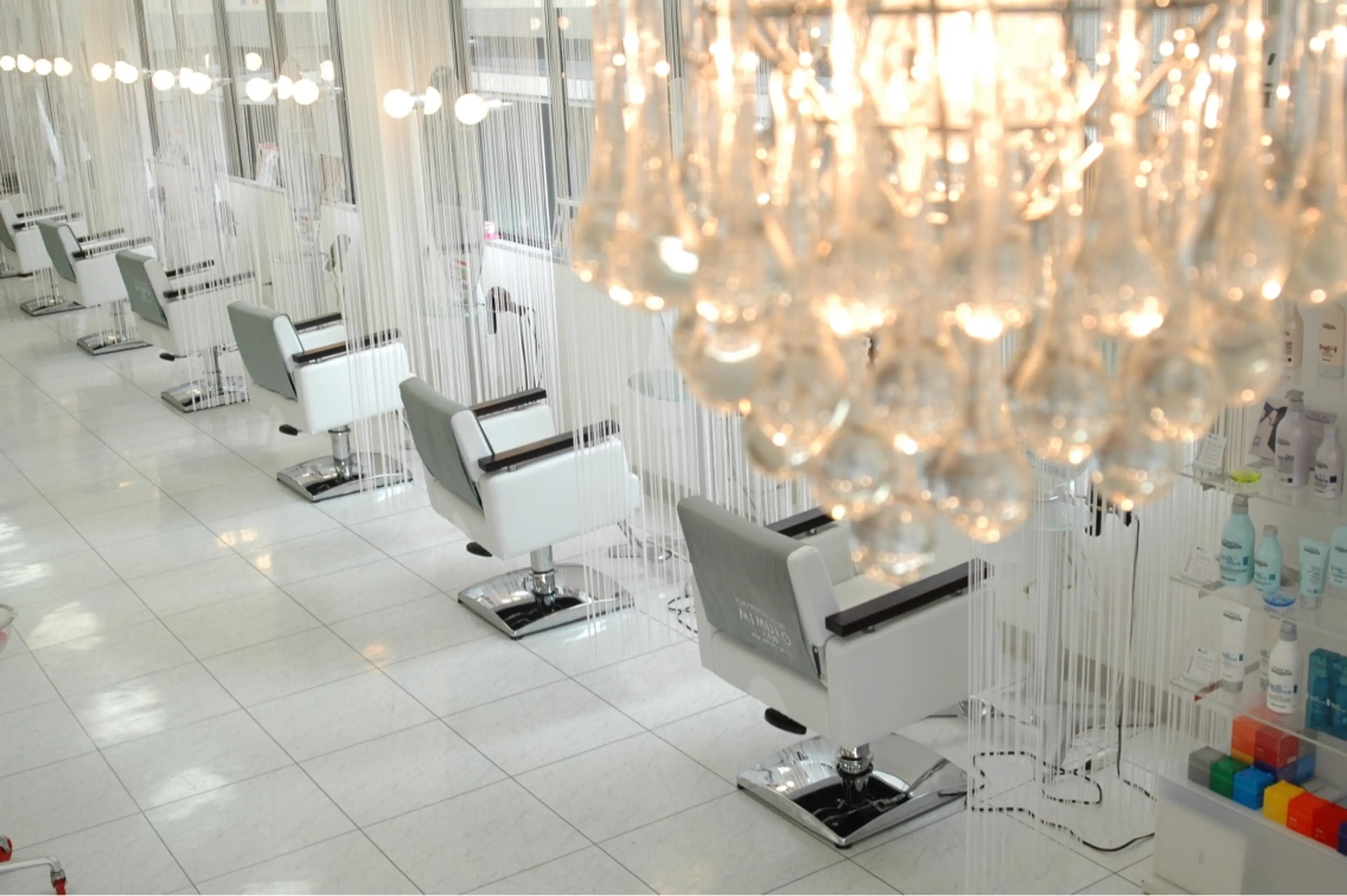 ヘアメイクスタジオ MIMUROの内観・外観1