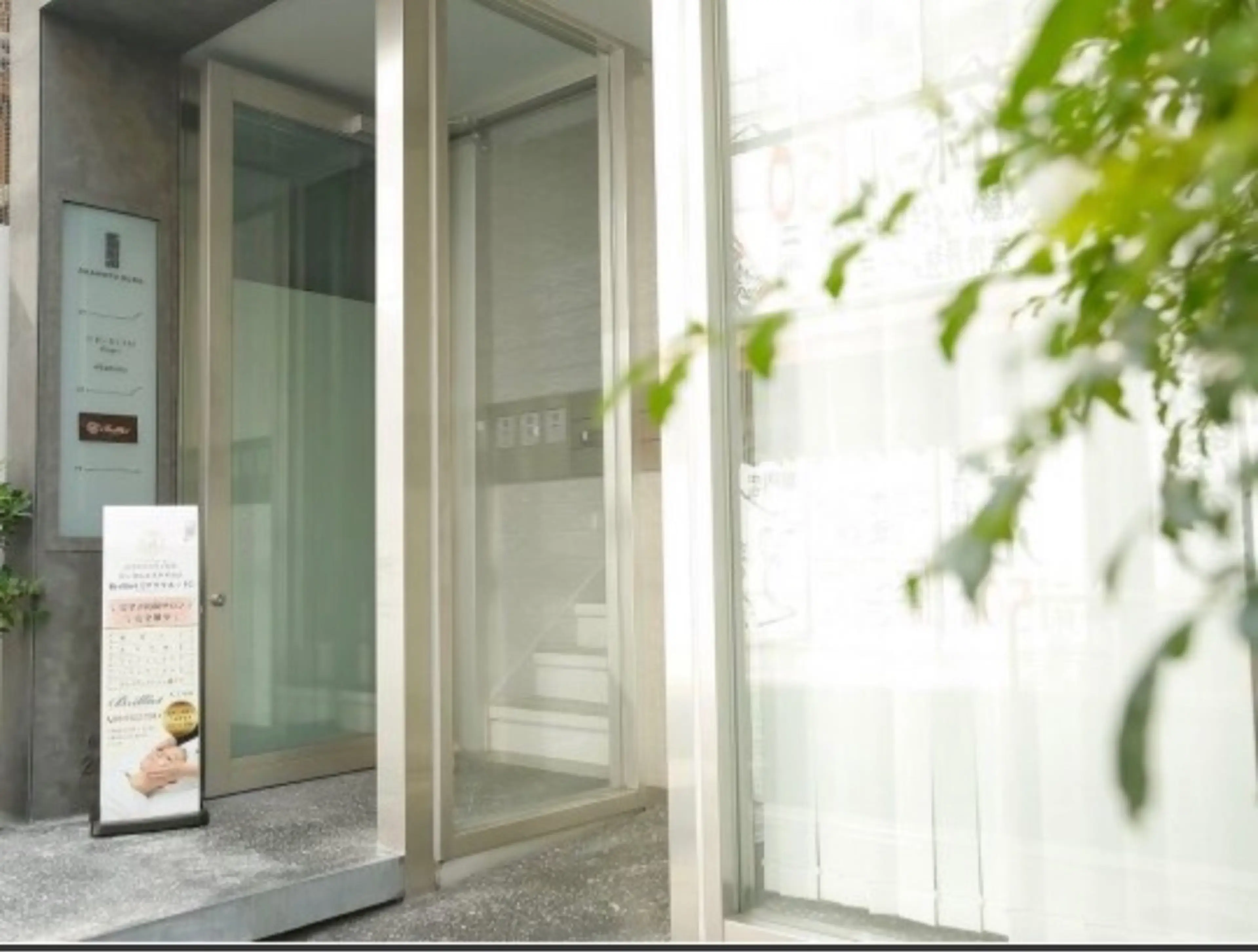 Brilliet 天王寺店の内観・外観1