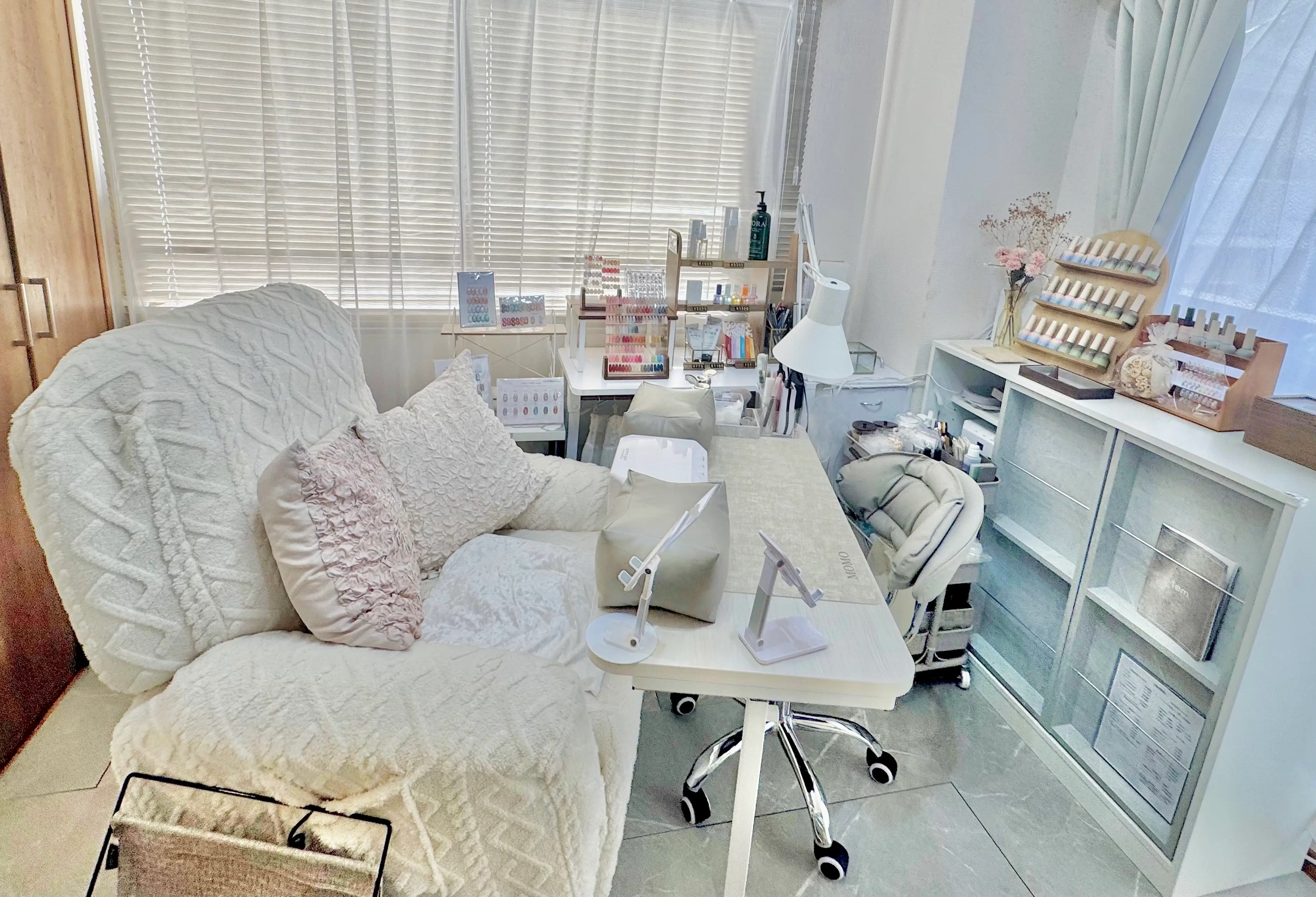 Miaou nail【ミャウ】の内観・外観1