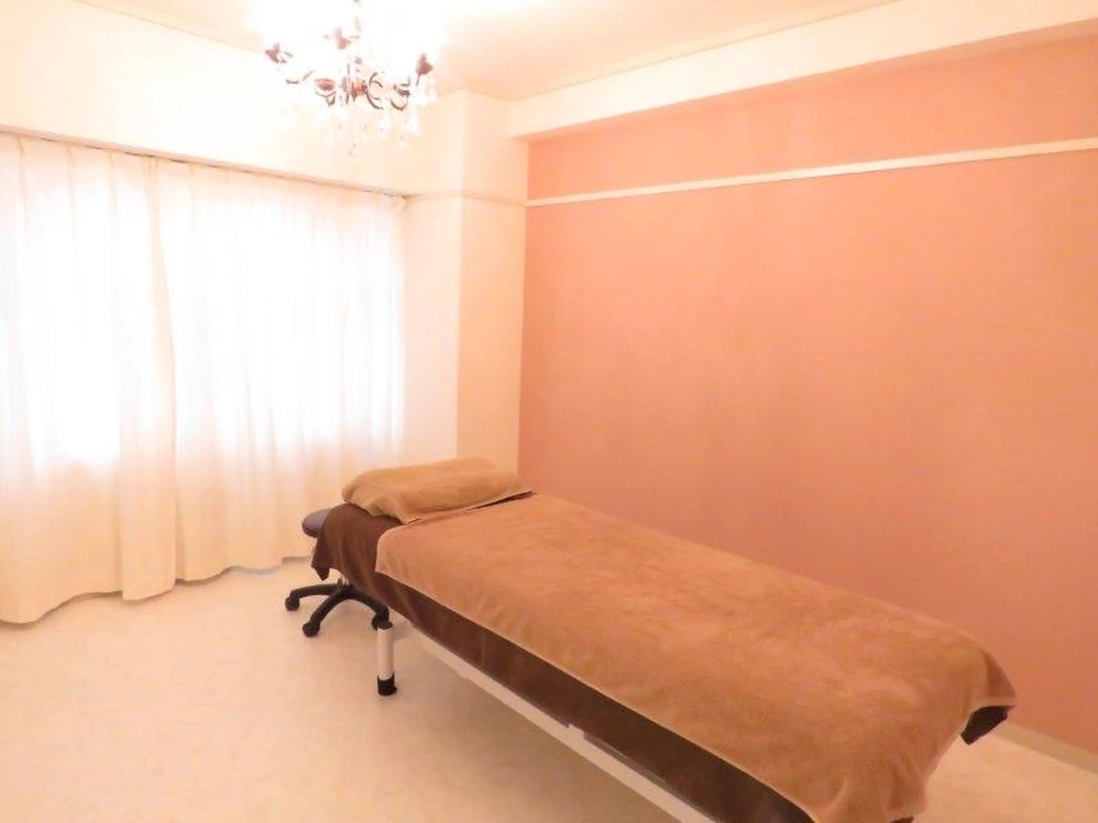 札幌セルフホワイトニング・ビューティーサロンRadianceの内観・外観2