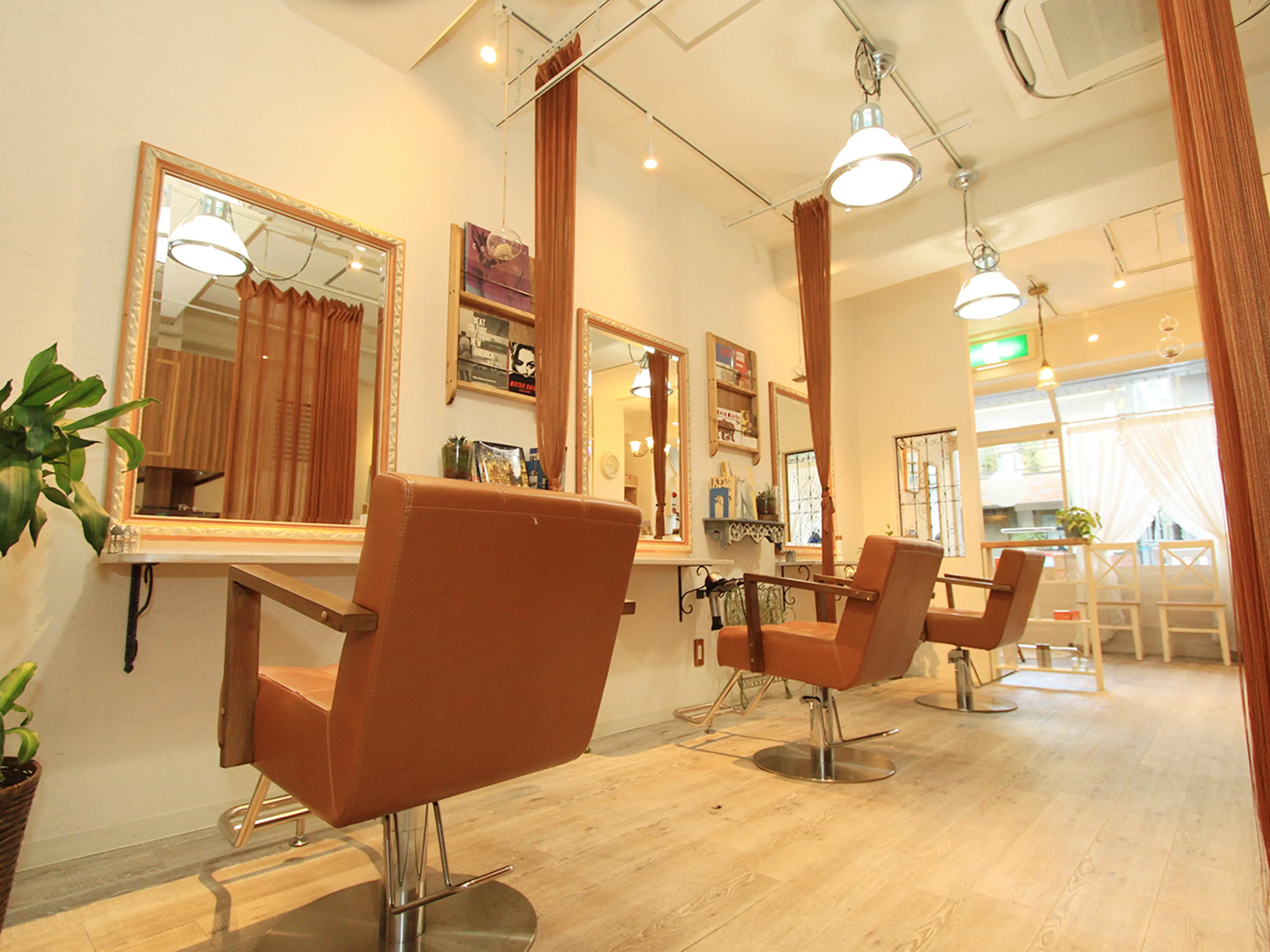 Camel hairdesignの内観・外観2