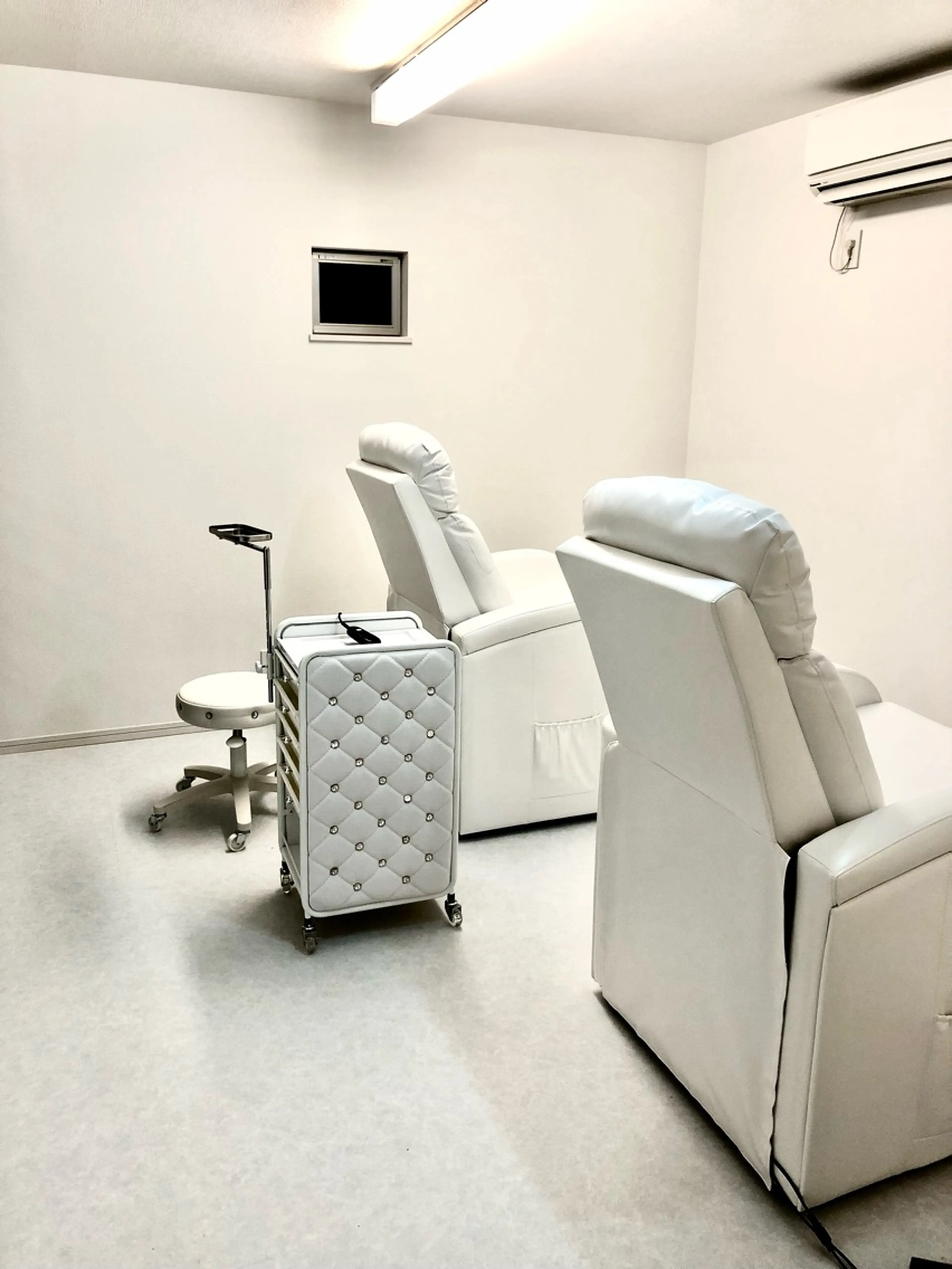 Nail&Beauty NEON 西麻布店の内観・外観2