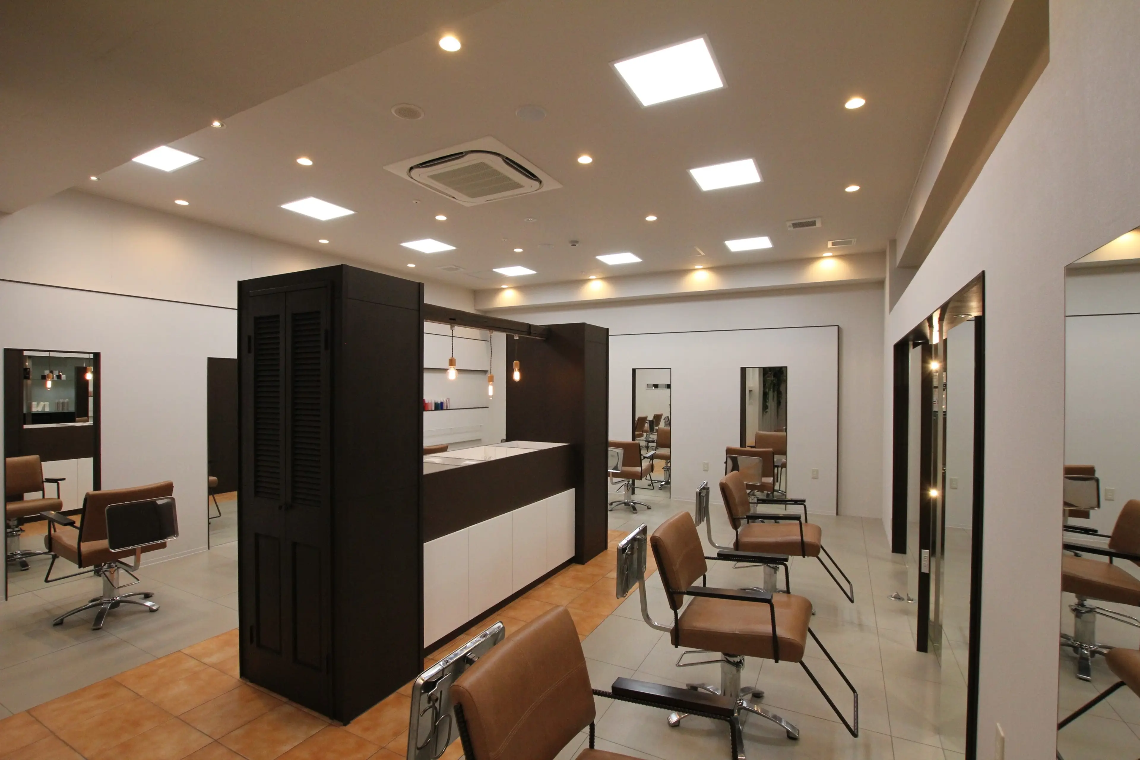 Soin de brace 大日店の内観・外観1