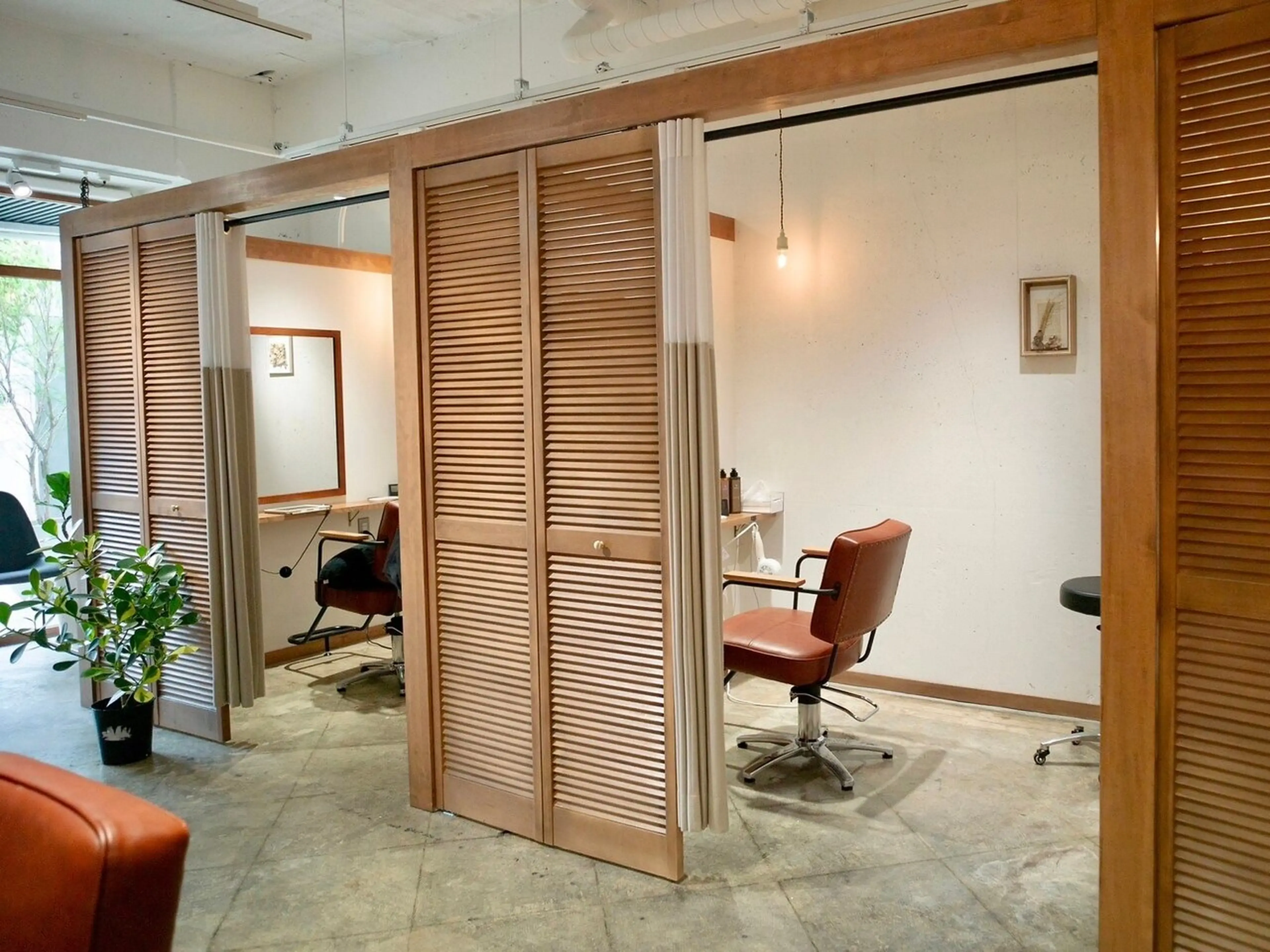 リジェール鶴舞店の内観・外観1