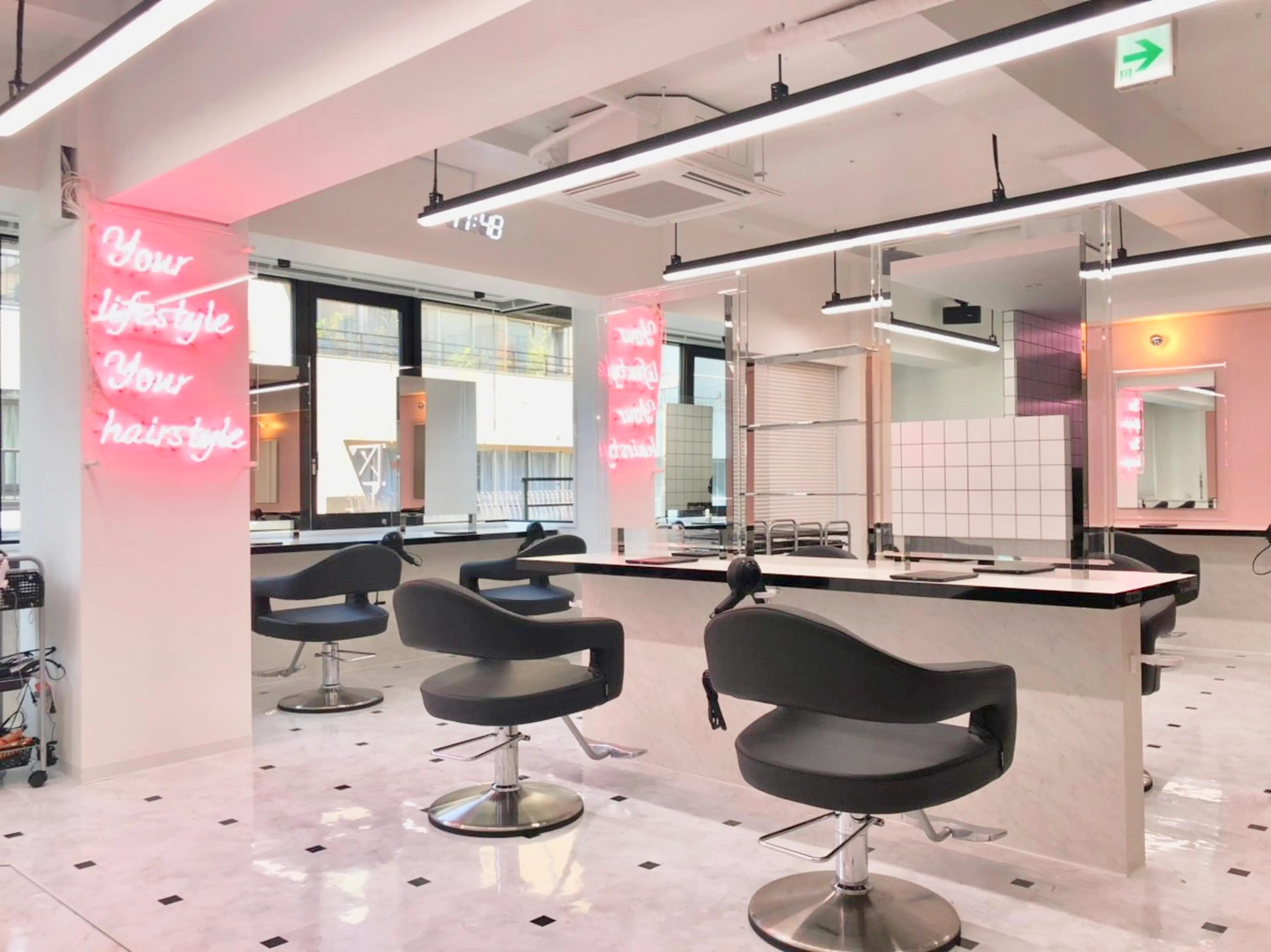 BABYの内観・外観1