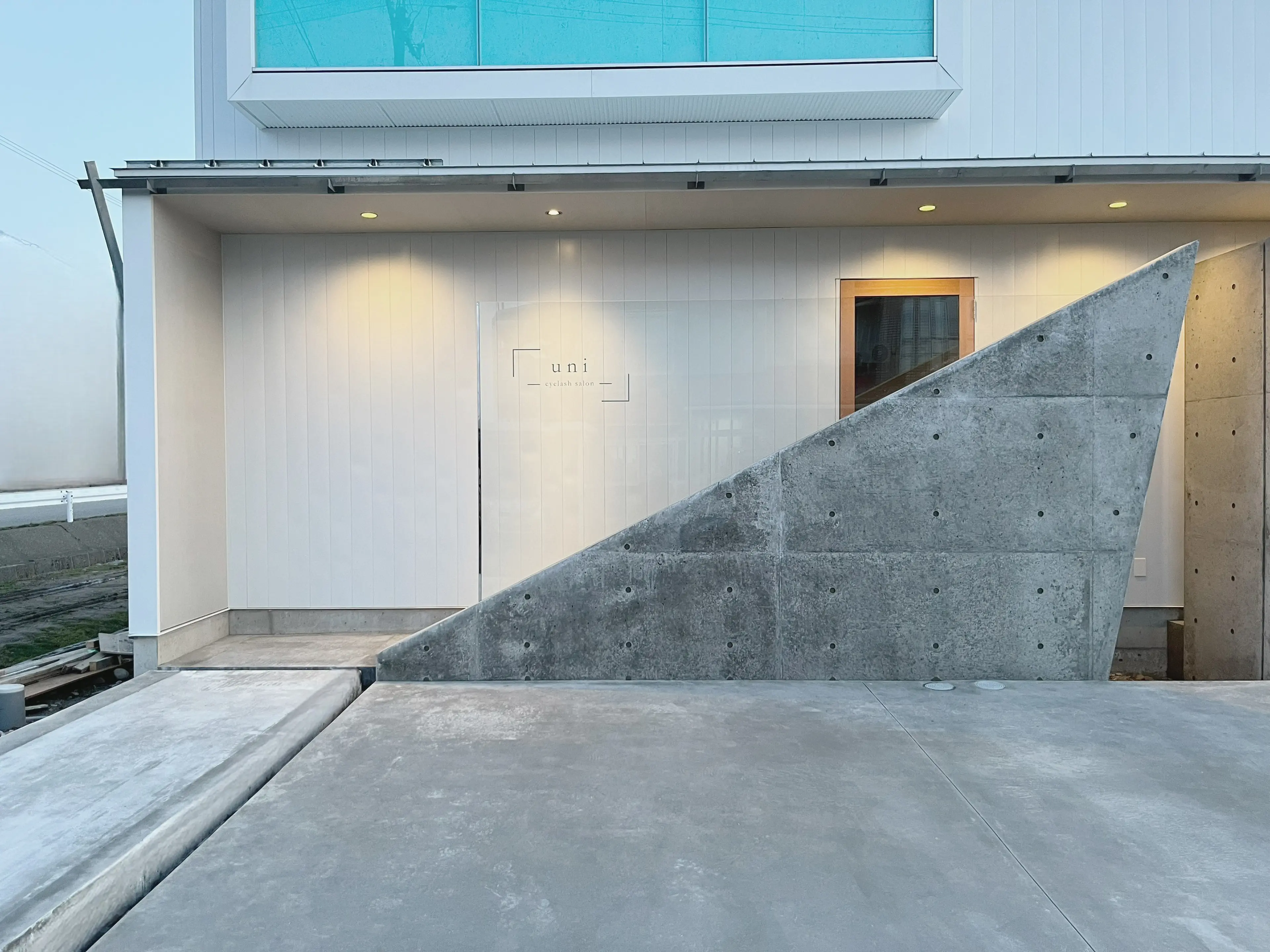 eyelash salon uniの内観・外観1