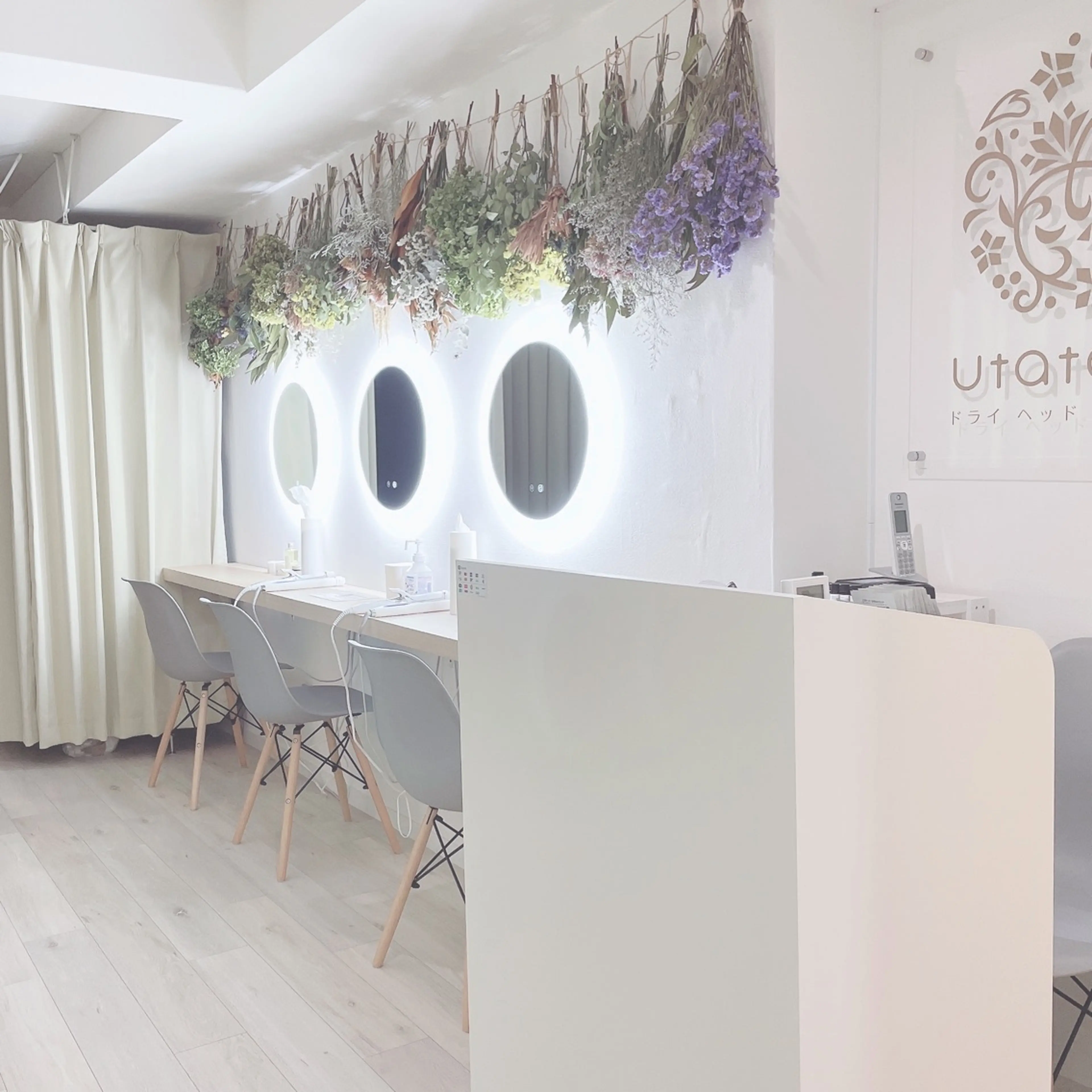 ドライヘッドスパサロンutataneの内観・外観1