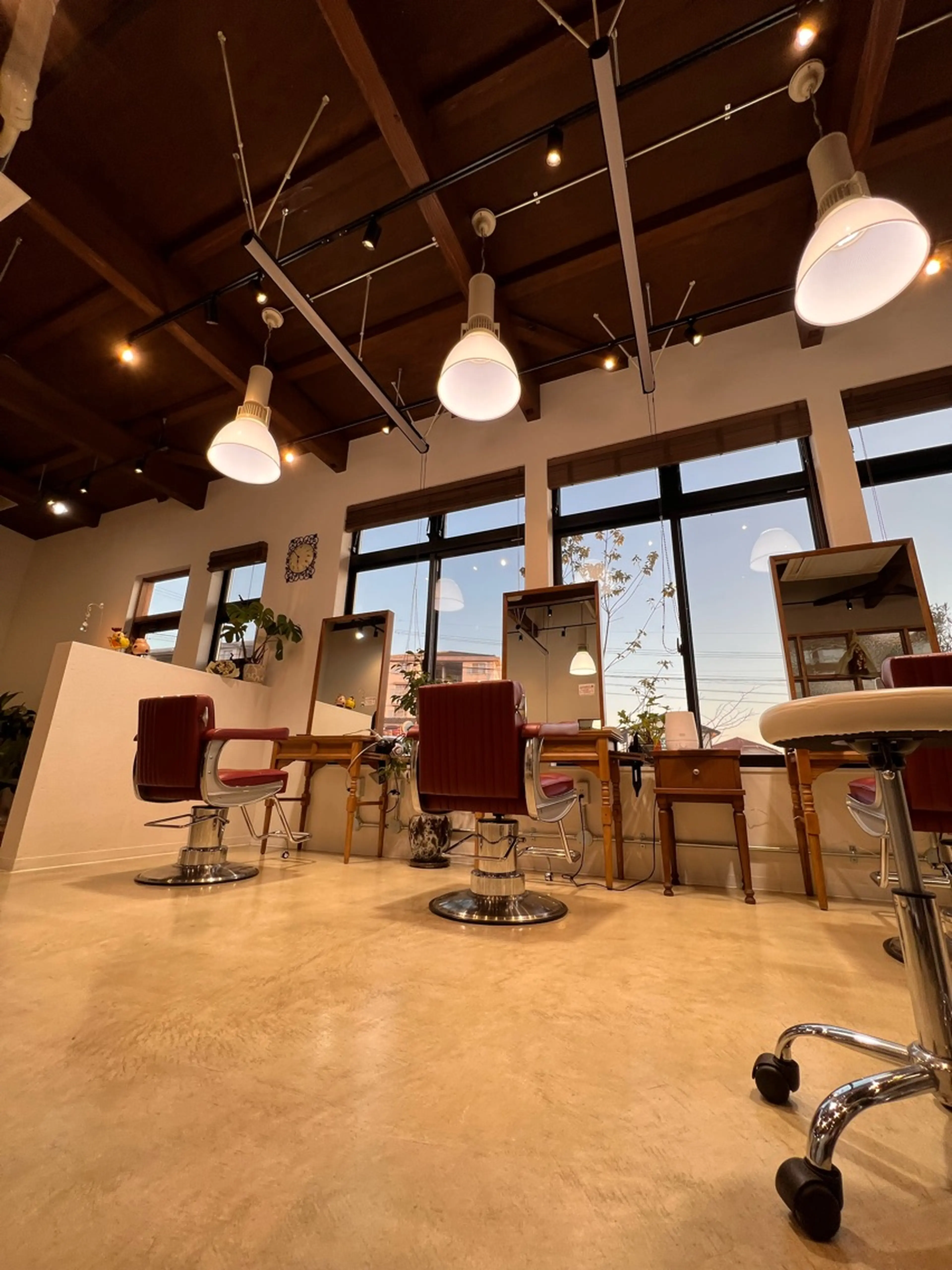 SREDの内観・外観1