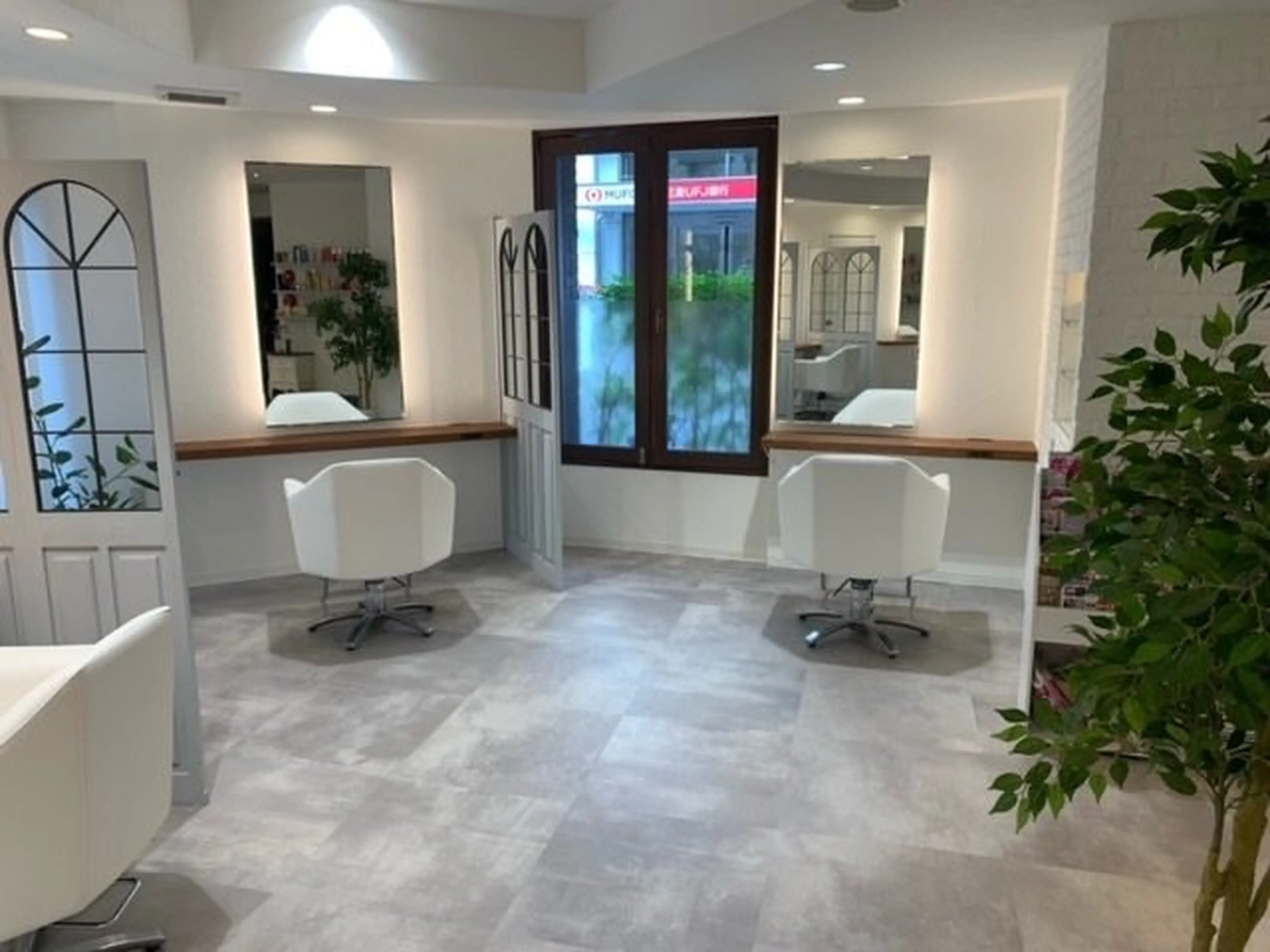 クリスタルマジックポノポノの内観・外観2