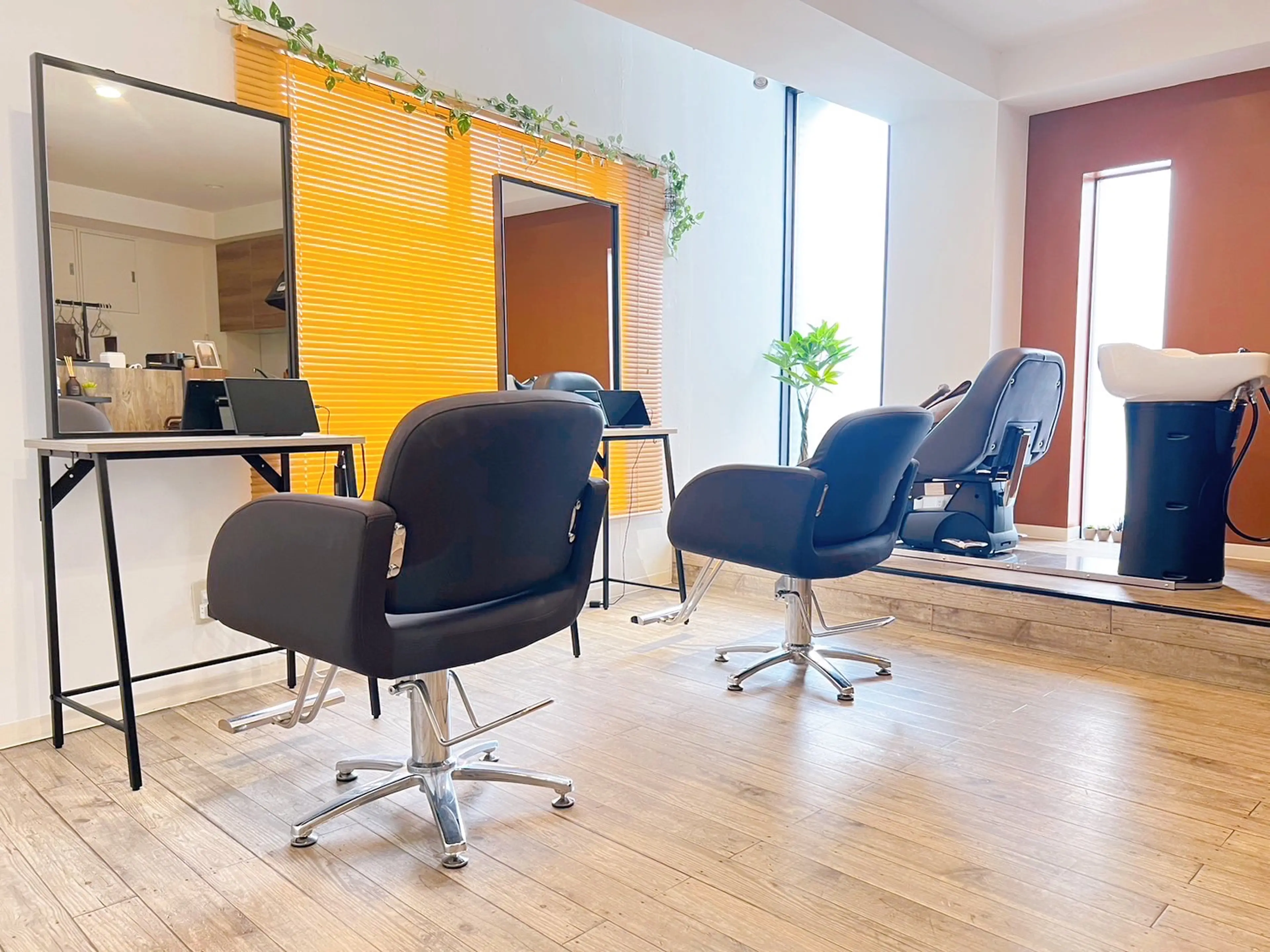 Coach Hair Studio 新代田店の内観・外観2