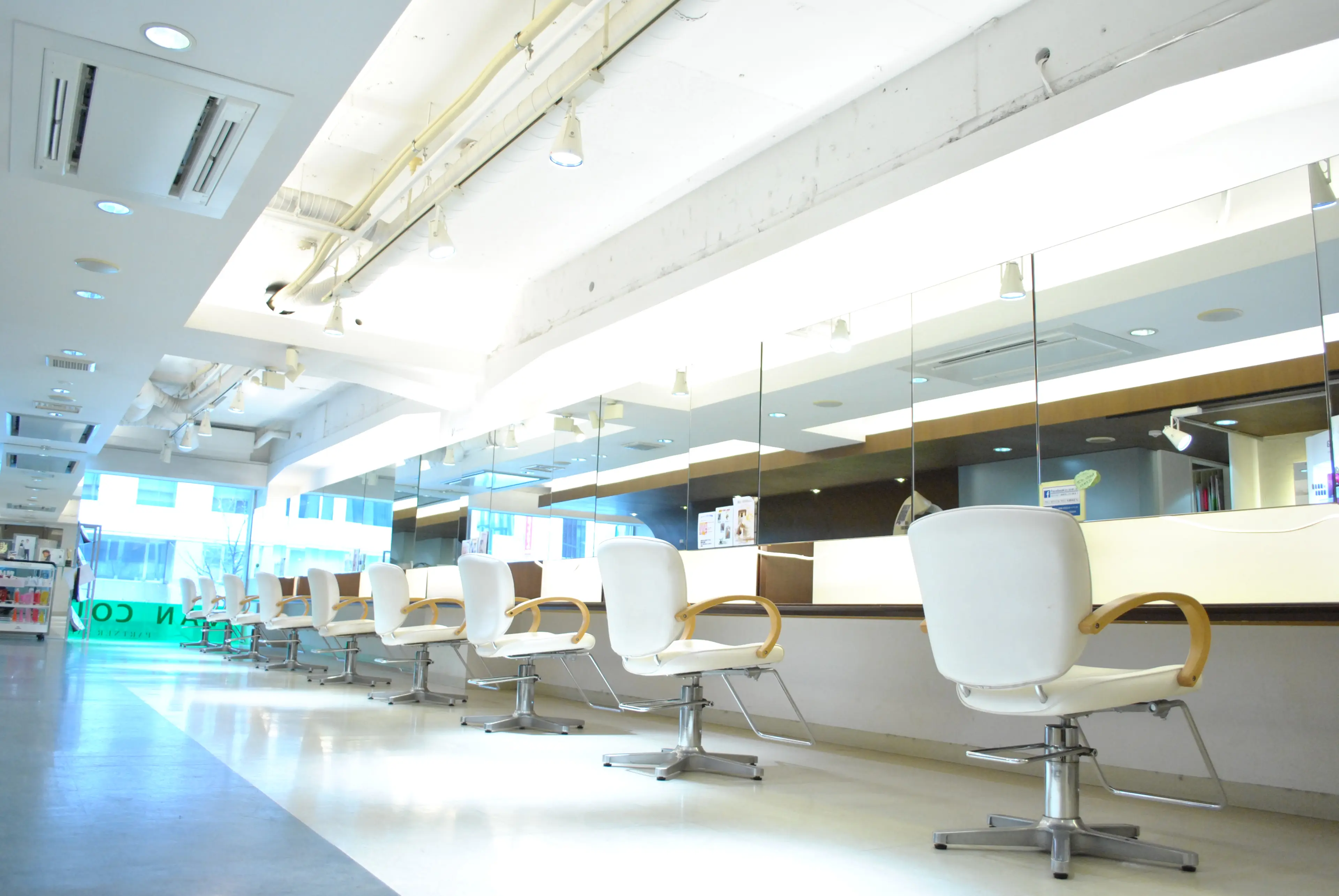 ヴァンカウンシル札幌本店の内観・外観1