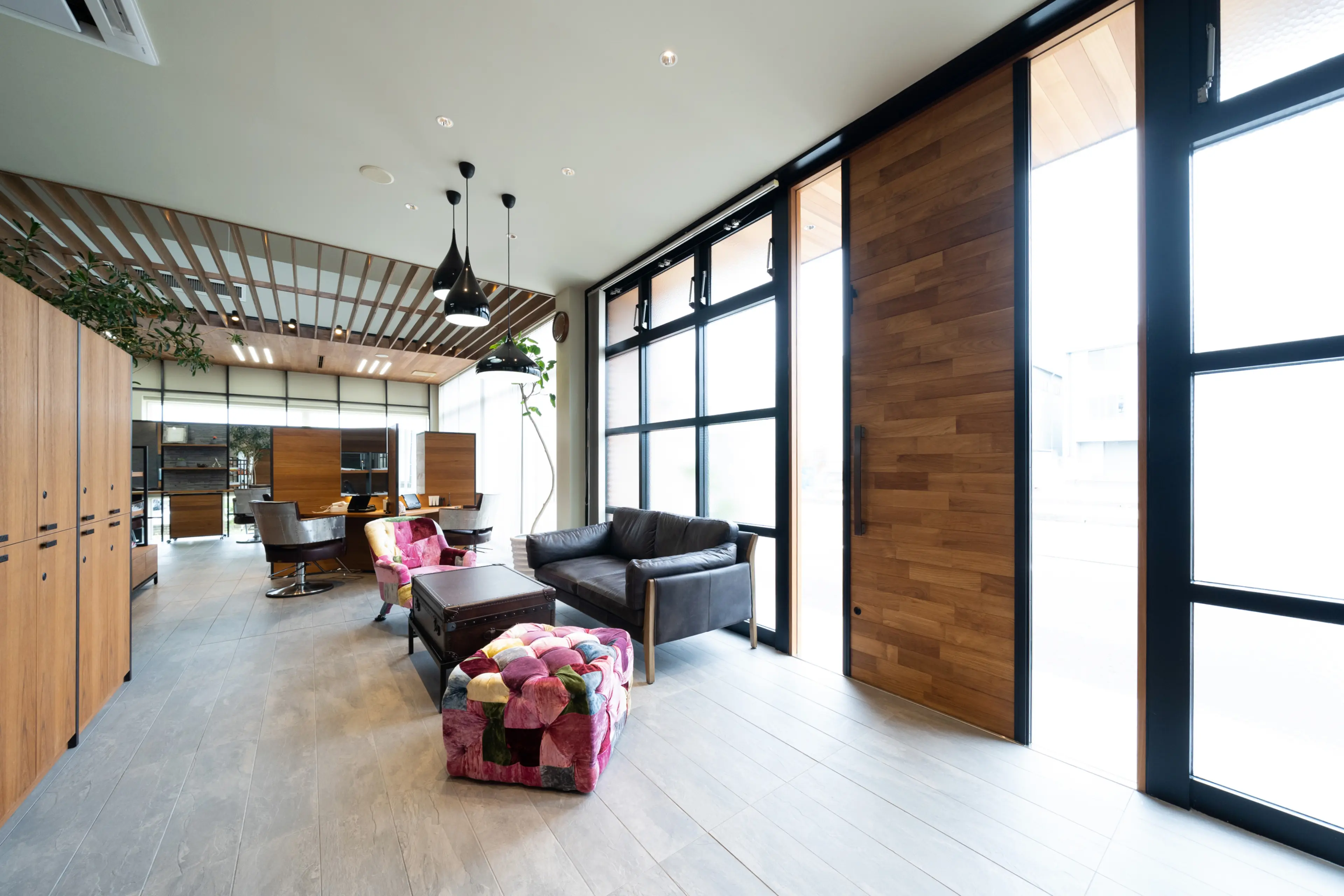 MOSTBURYANの内観・外観2