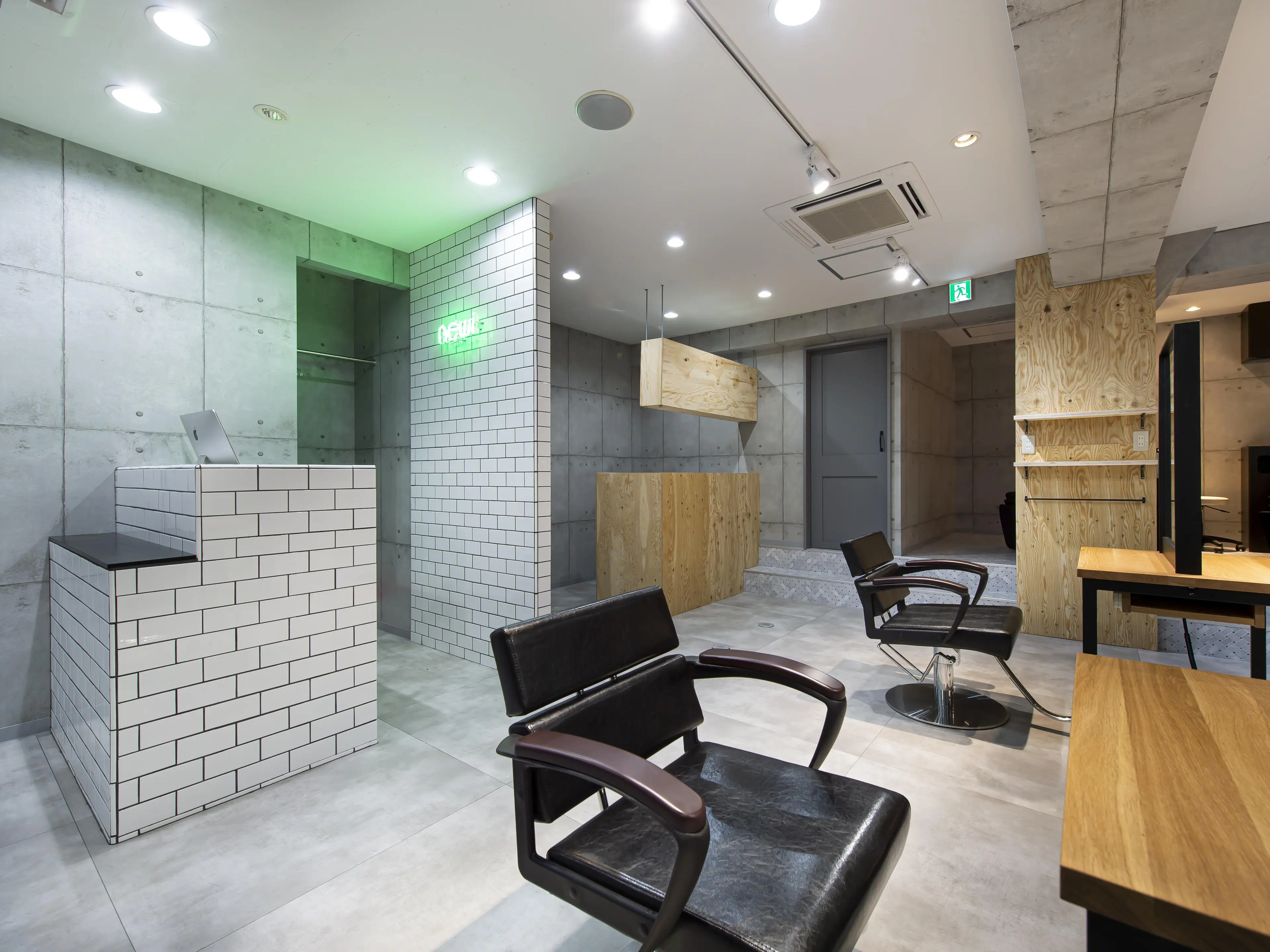 newi 池袋の内観・外観2