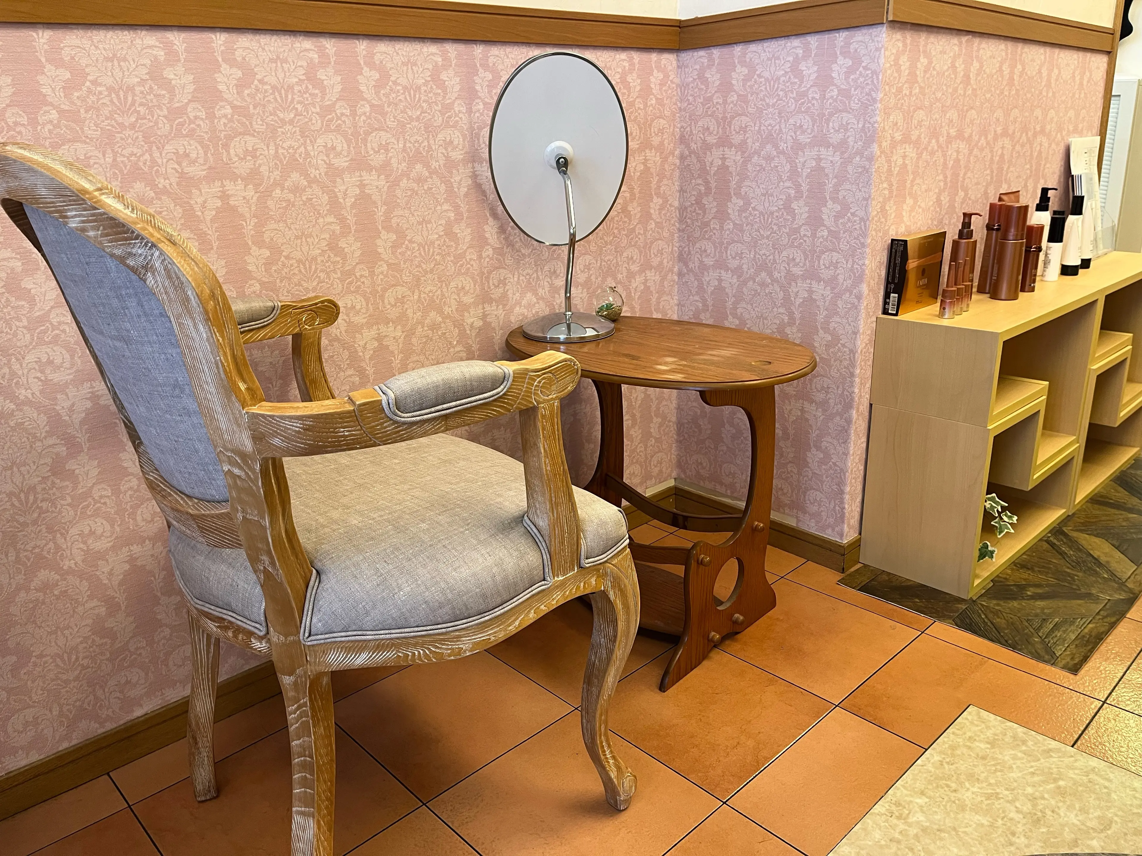 セラピエール京橋店の内観・外観3