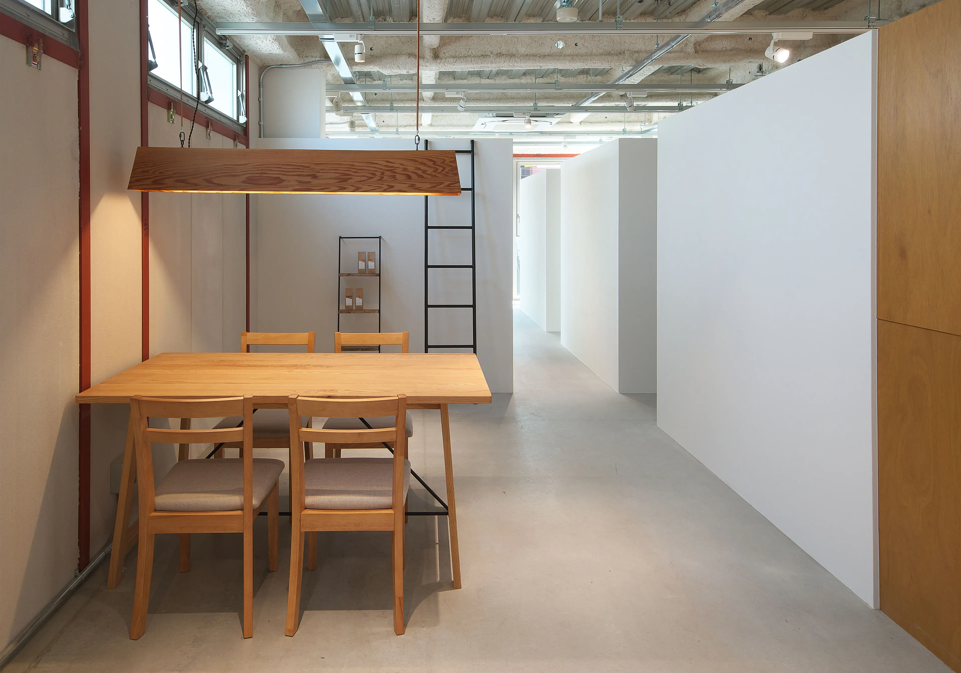 alloyの内観・外観1