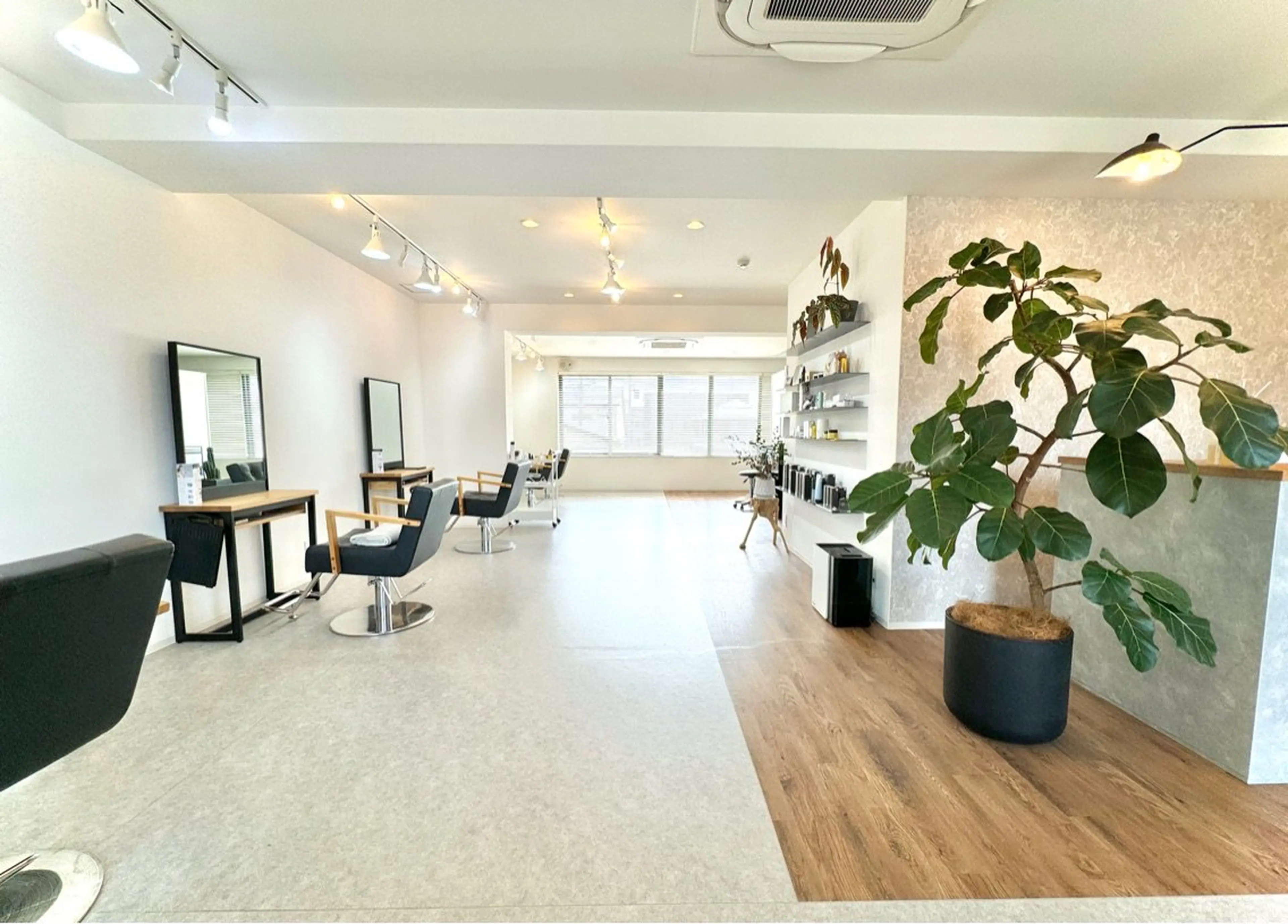 SIFTERS(シフターズ)の内観・外観1