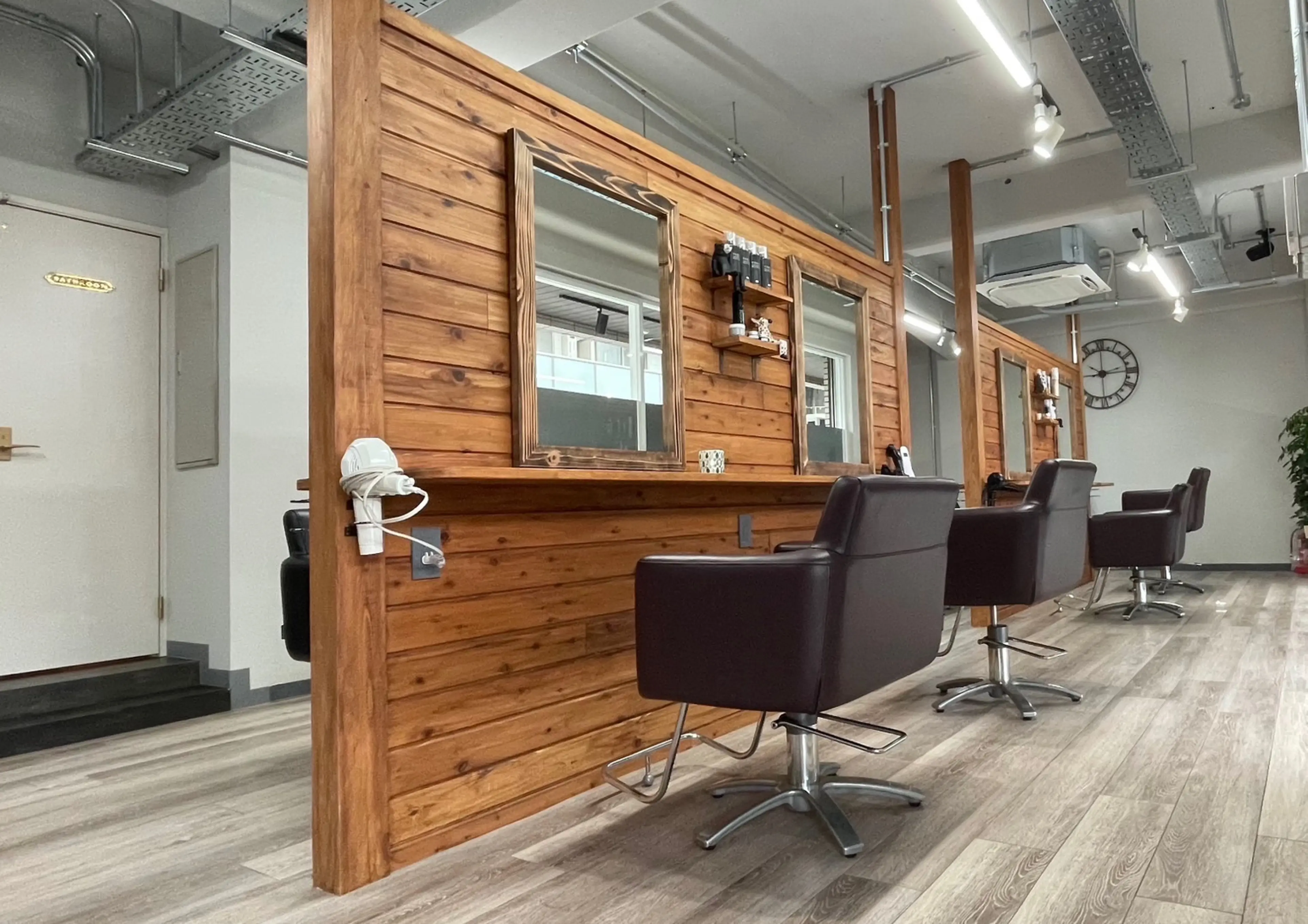 Shutterの内観・外観1