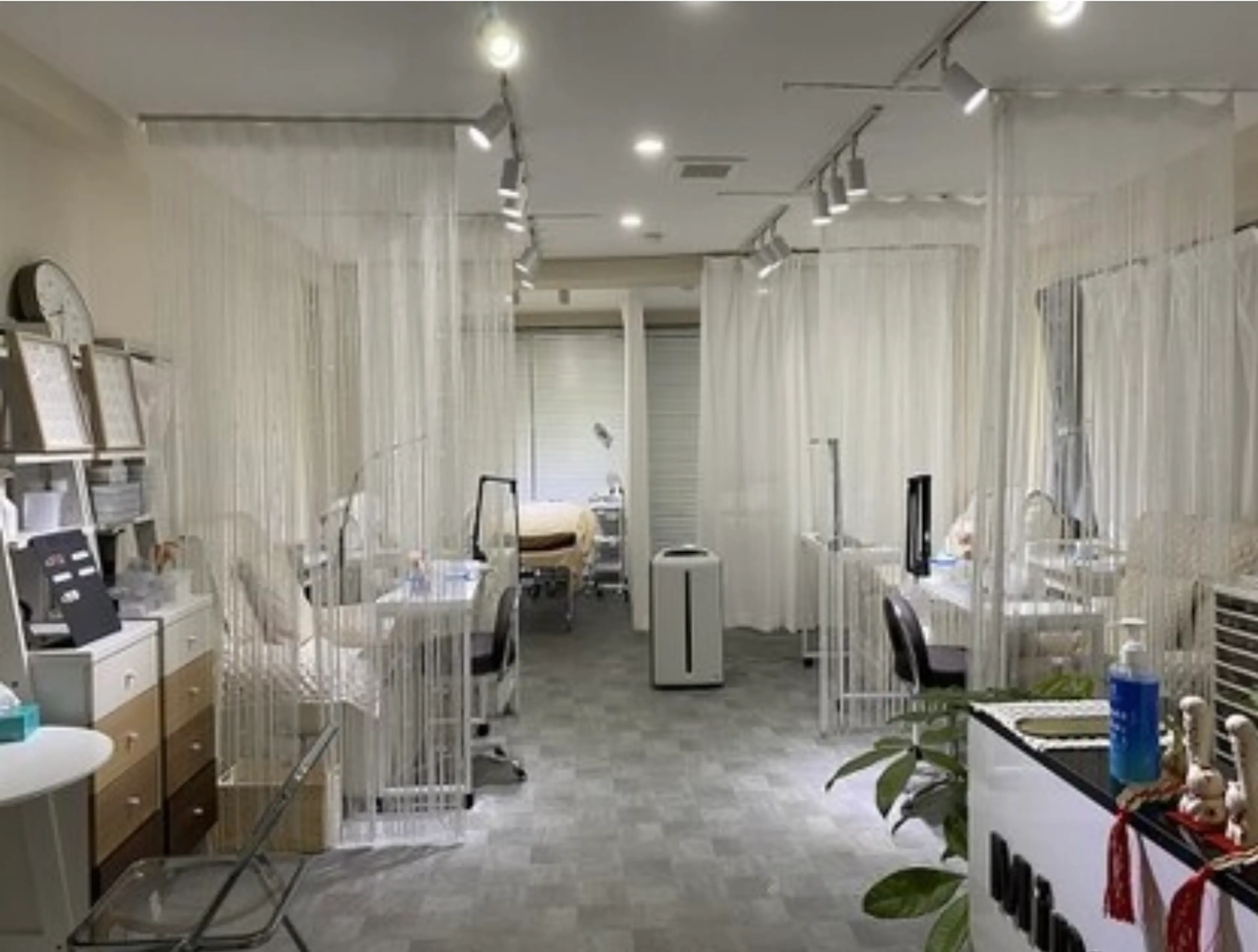 MINAサロンの内観・外観2