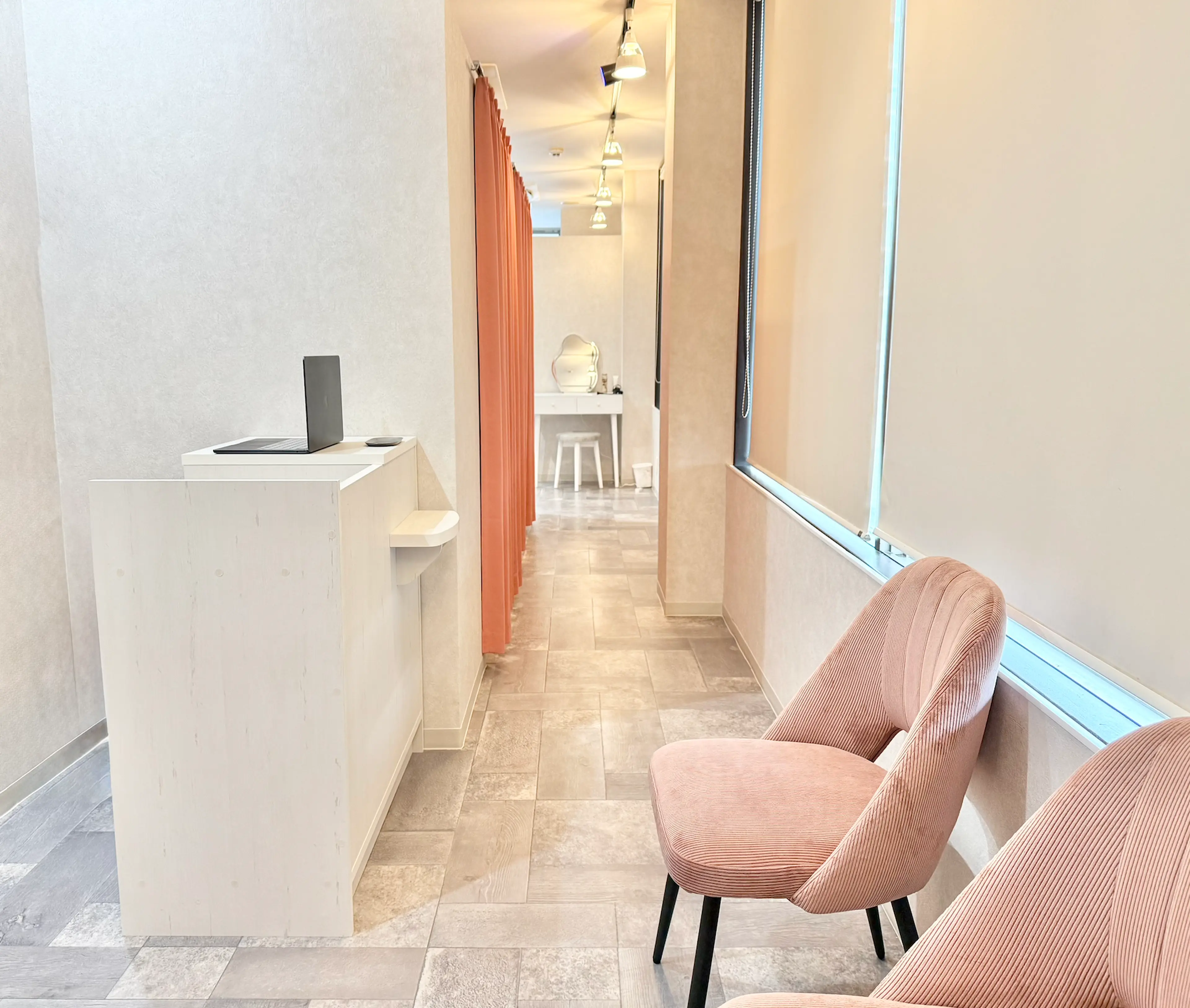 小顔矯正サロン　vivie【ヴィヴィー】の内観・外観2