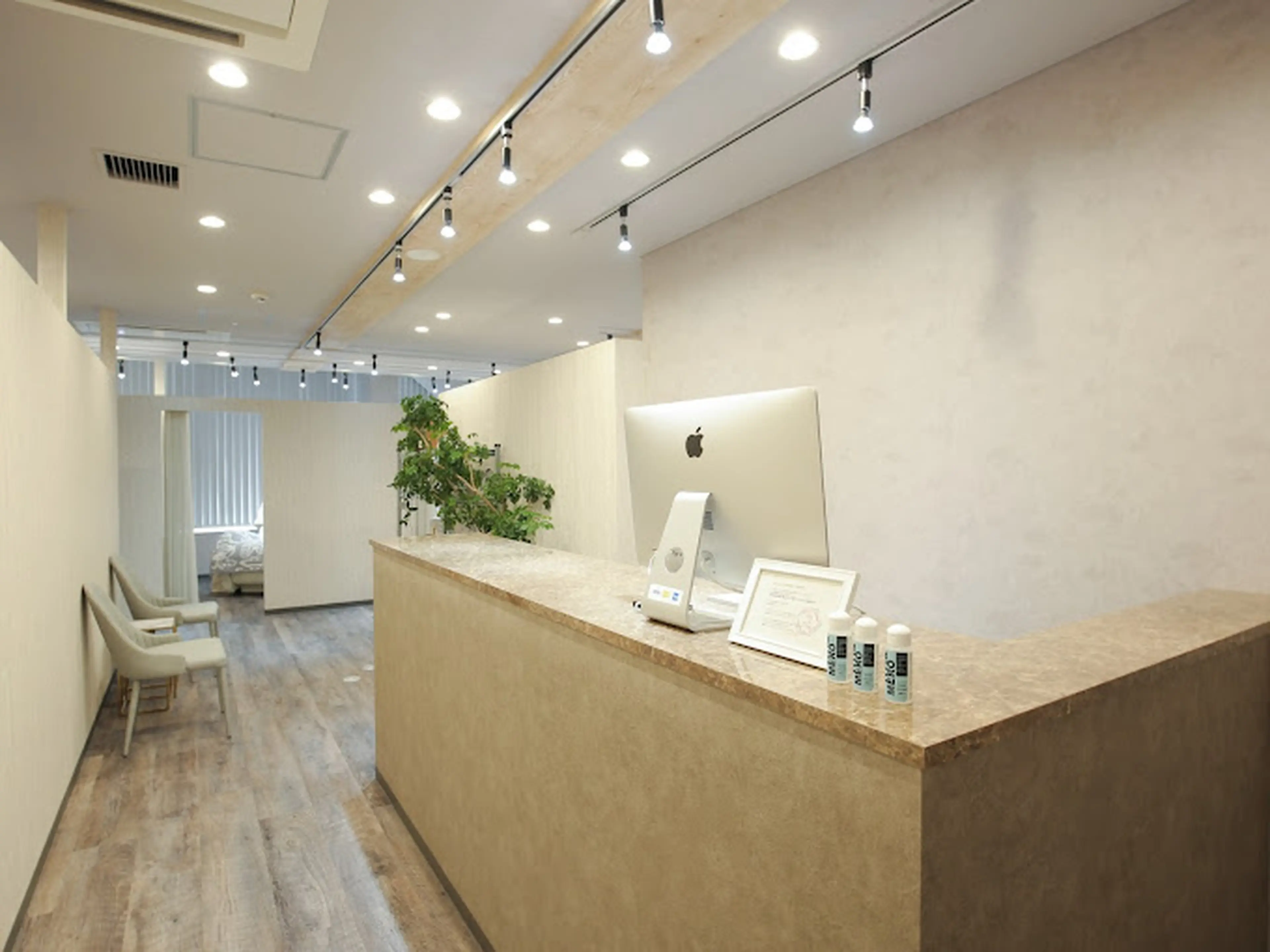 TITI&MERO京橋店の内観・外観2