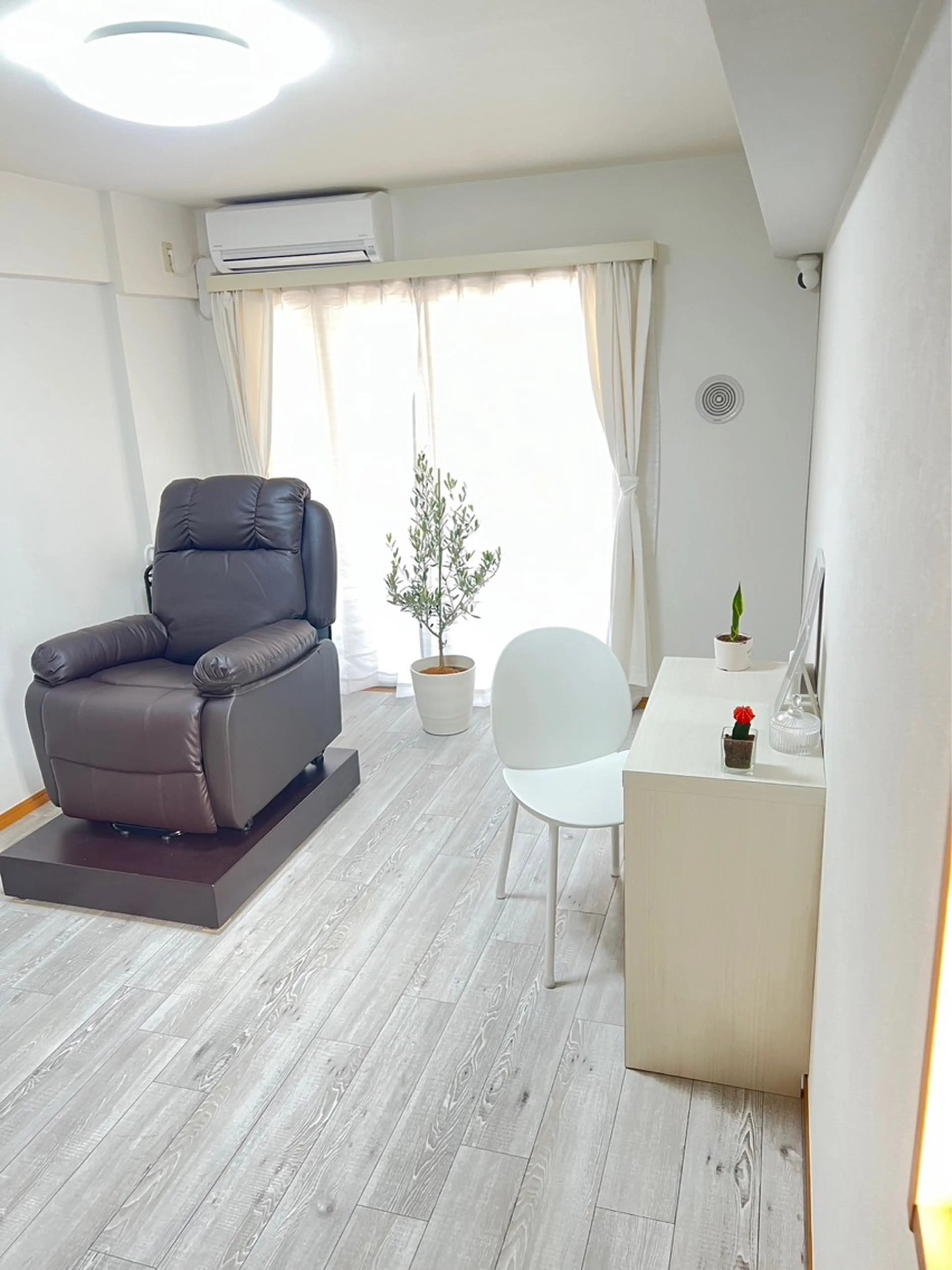 M.eyelashの内観・外観1