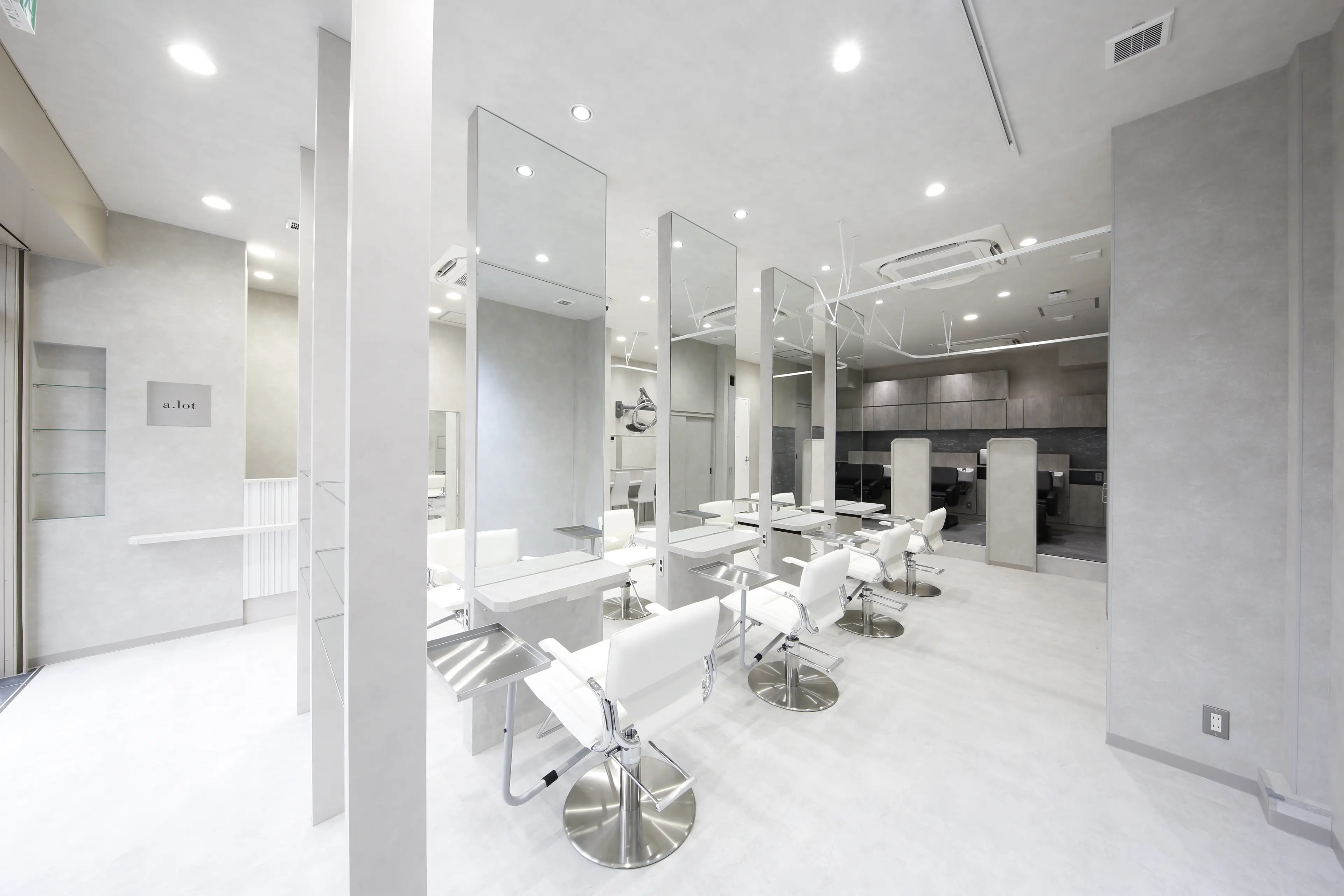 a.lot(アロット)溝の口店の内観・外観2