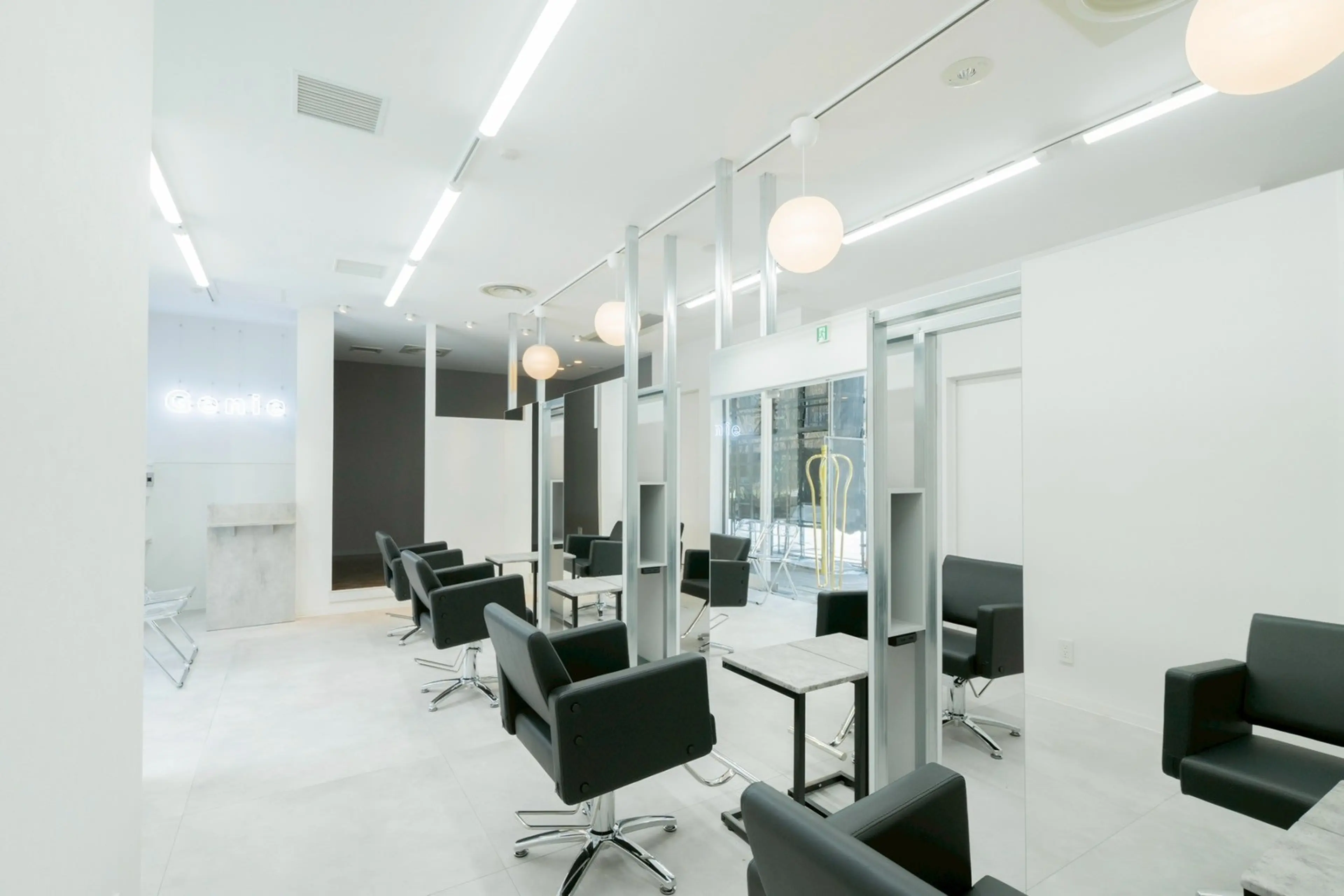 Genie -men's cut & men's perm- 新百合ヶ丘の内観・外観1