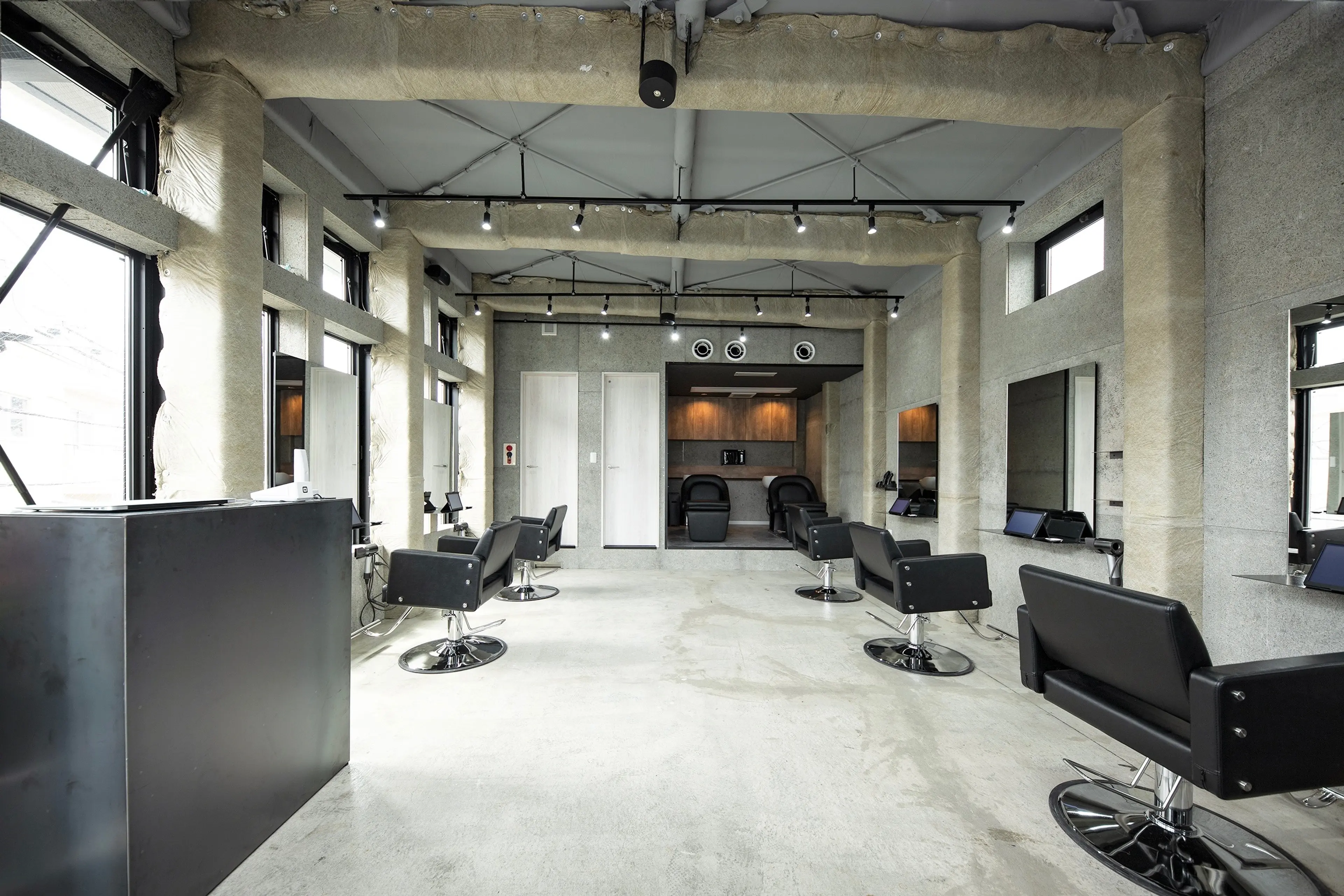 OVER→三軒茶屋の内観・外観1