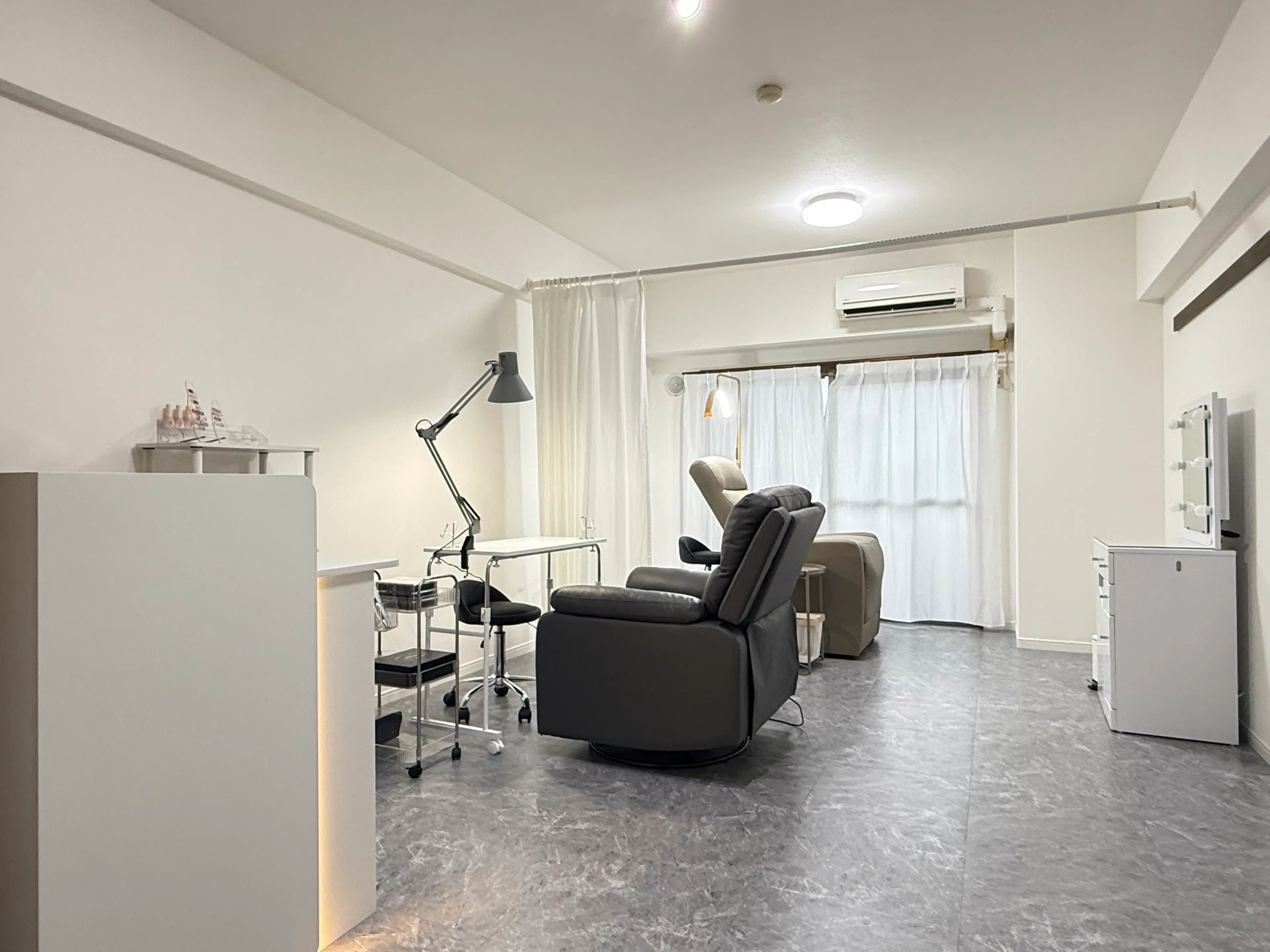 Ａ'の内観・外観1