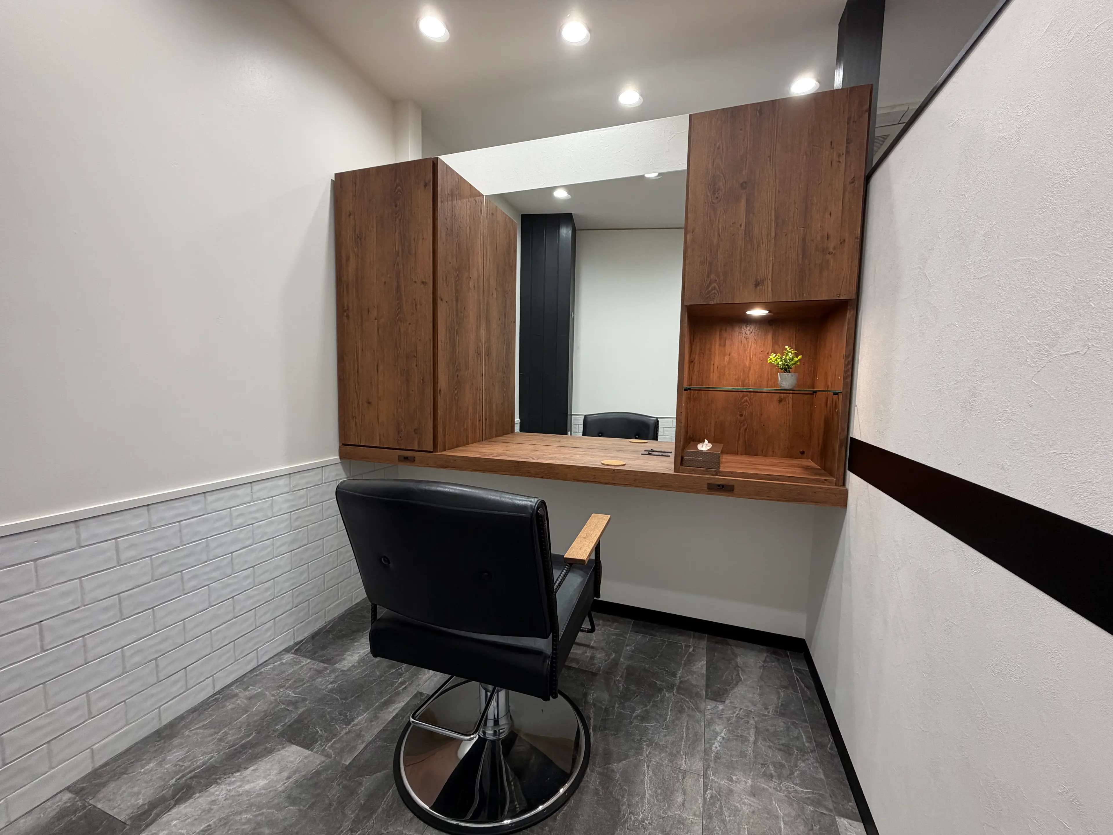 BEyoND 大阪京橋の内観・外観1