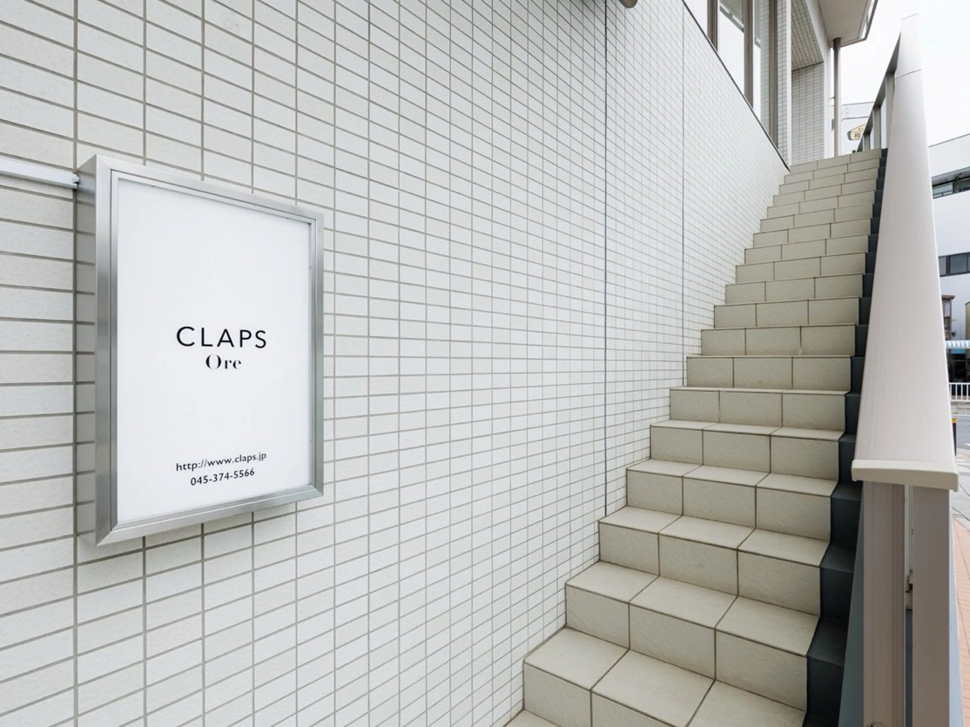 CLAPS Oreの内観・外観1