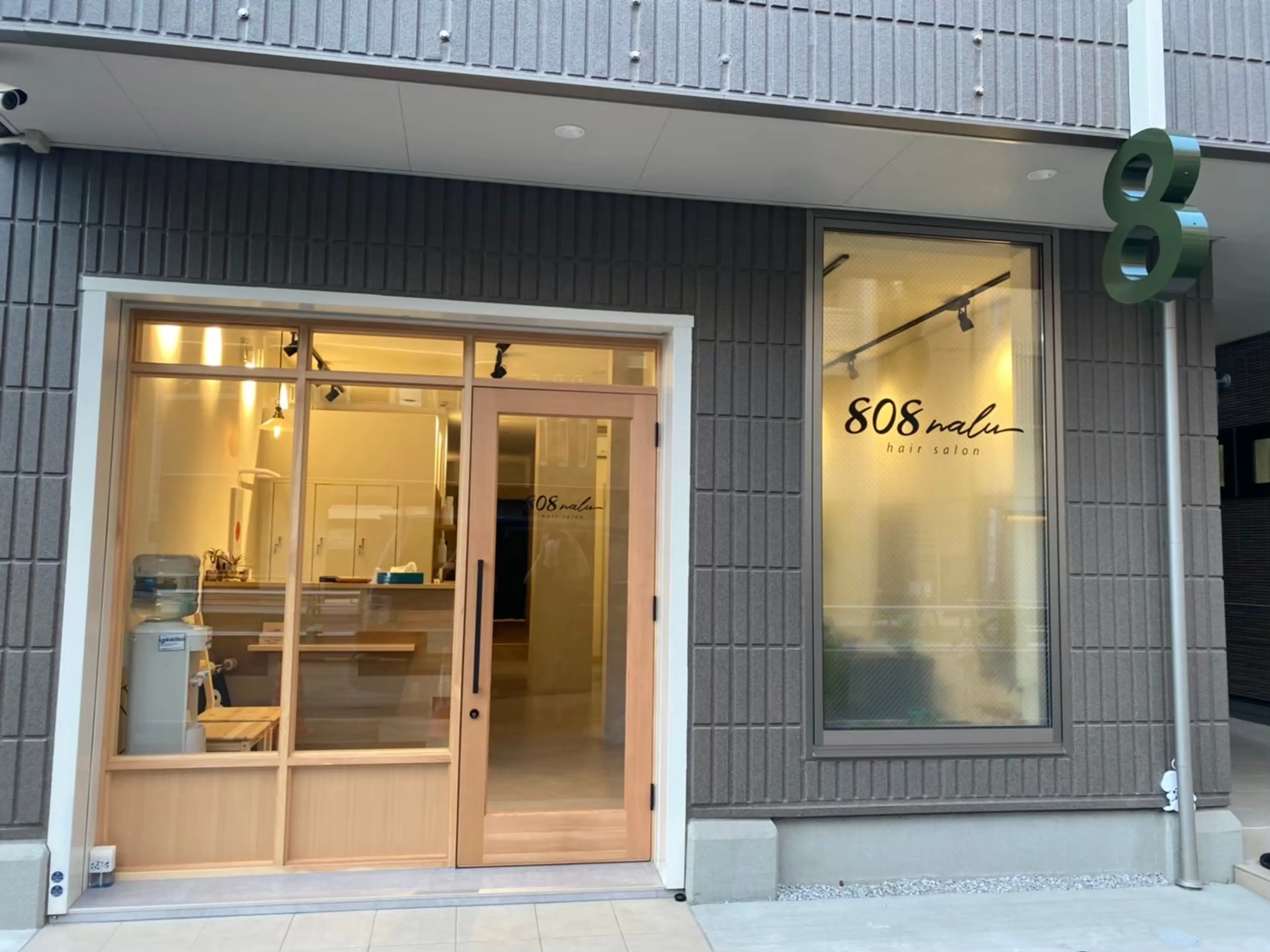 808naluの内観・外観1