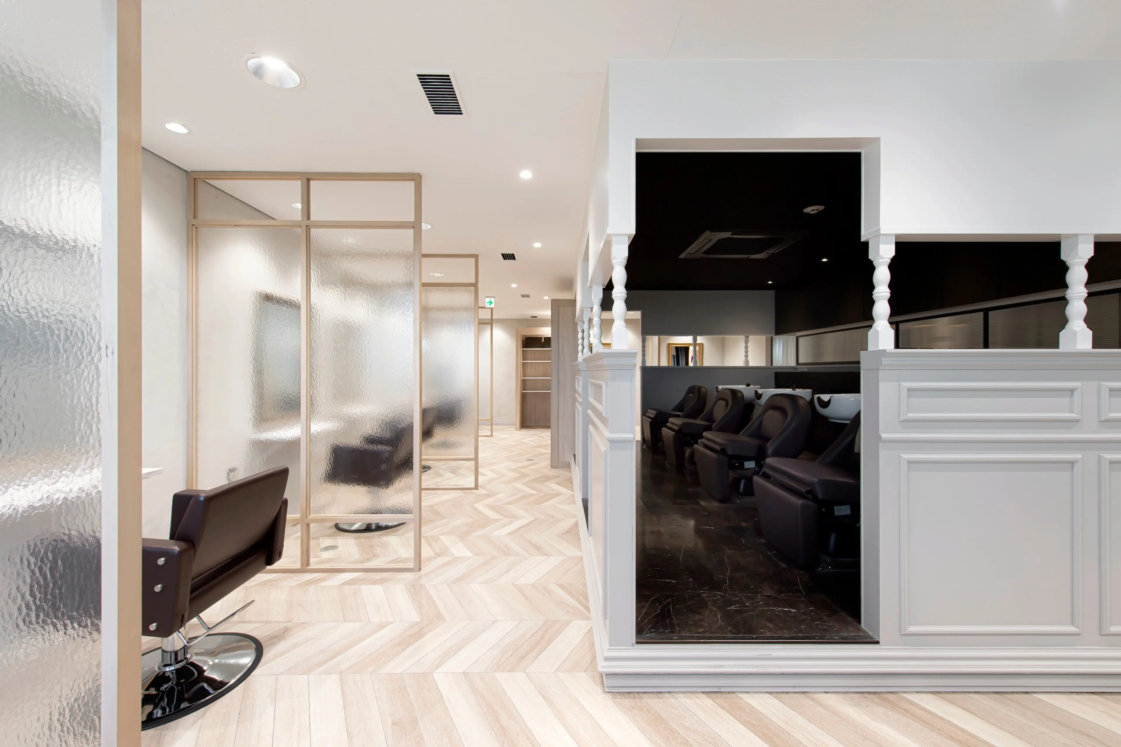 TriumpH 天王寺店　ミルボン Aujua認定サロン【トライアンフ】の内観・外観2