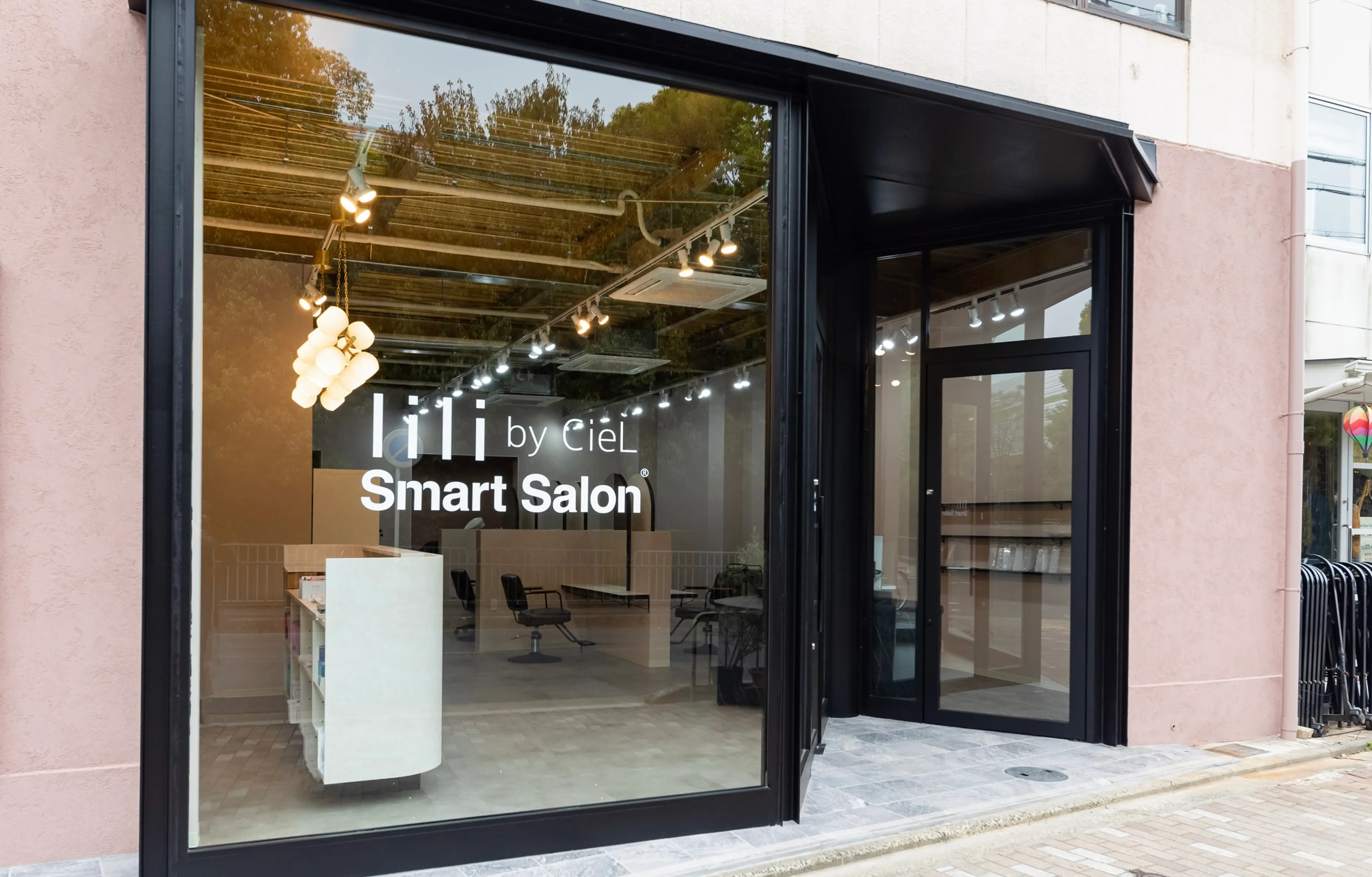 lili by CieL SmartSalonの内観・外観1
