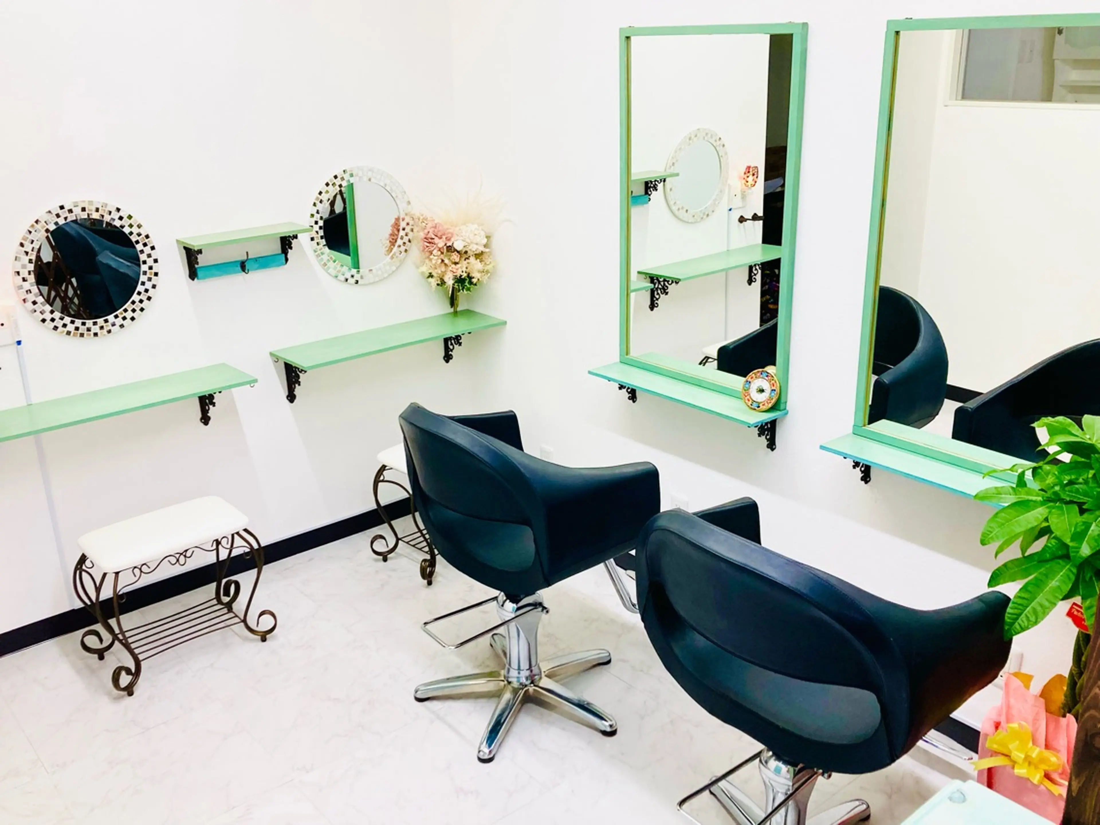 AIMの内観・外観2