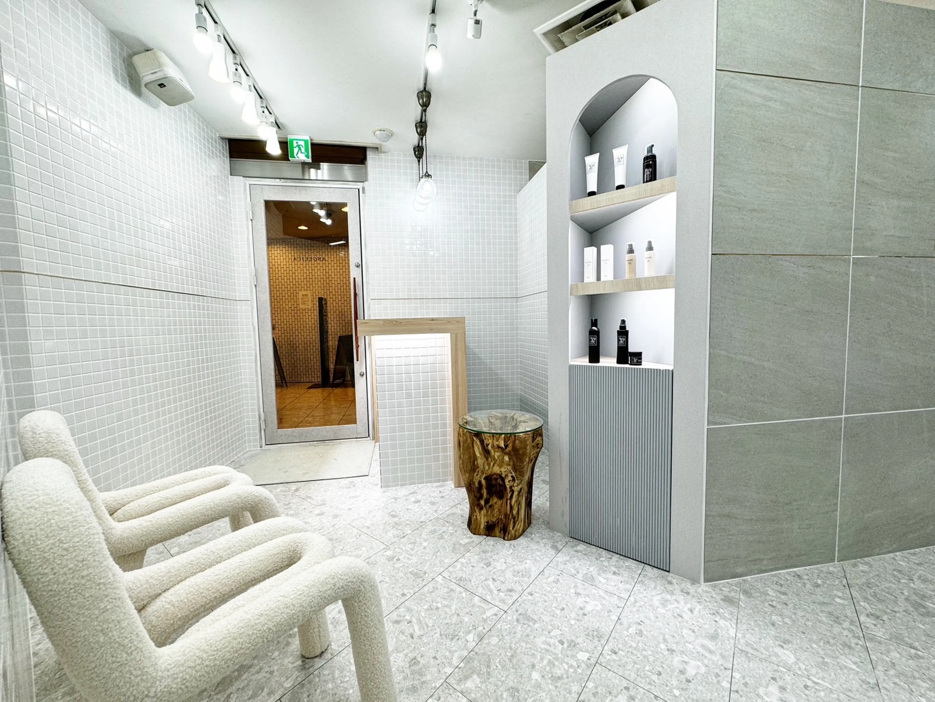 ANGELICA 梅田店の内観・外観3